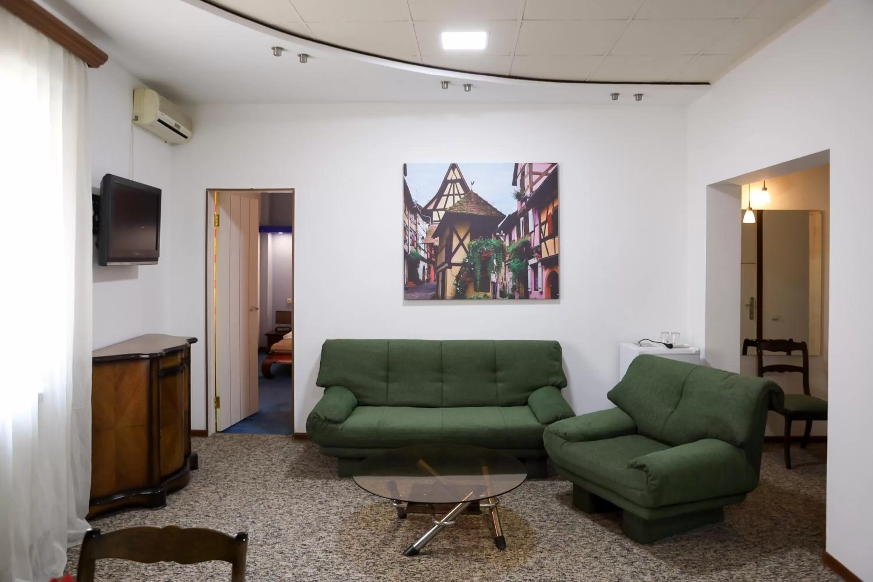 Seating Area in NO PROBLEM