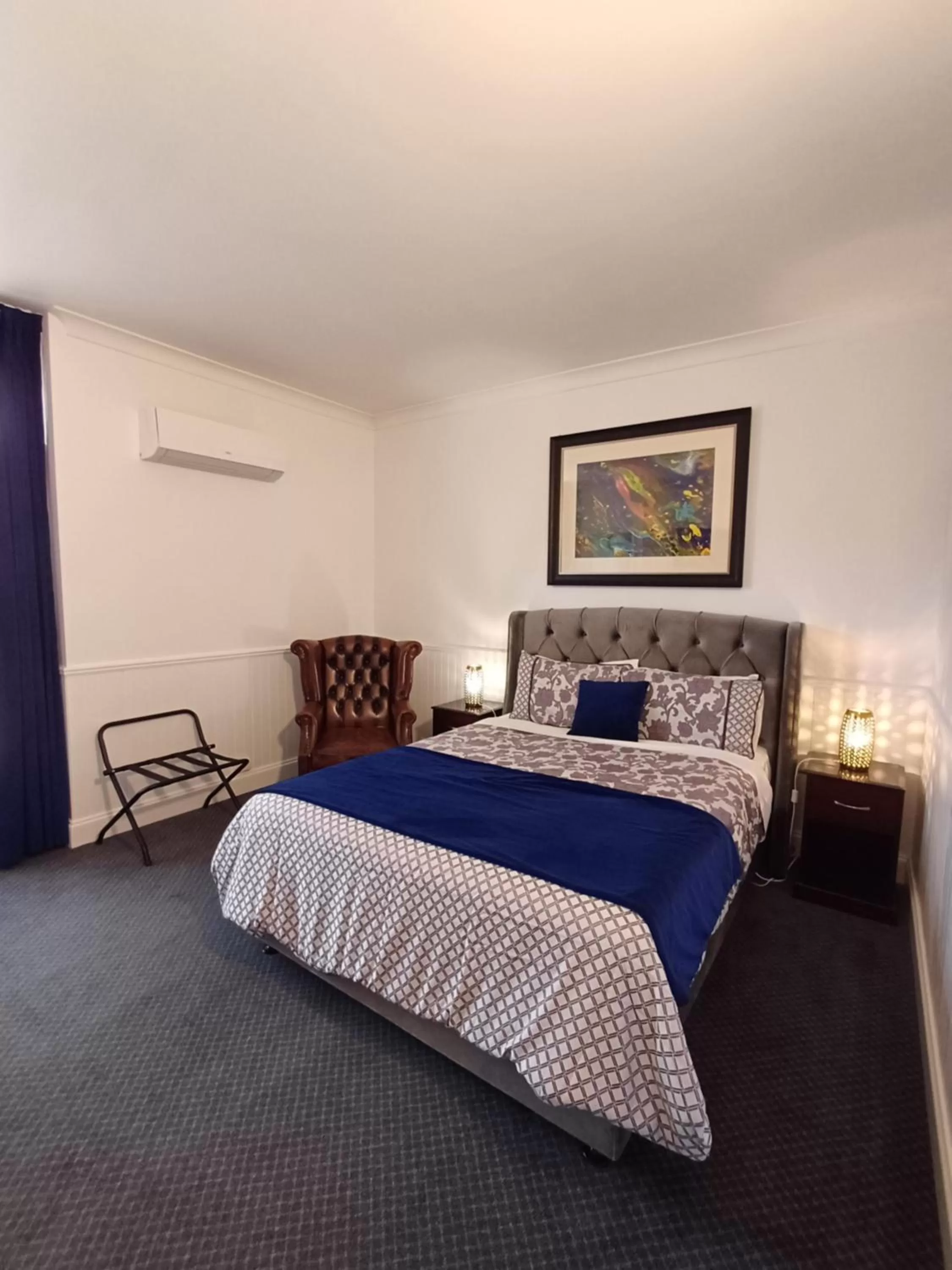 Bedroom, Bed in Art Hotel on York