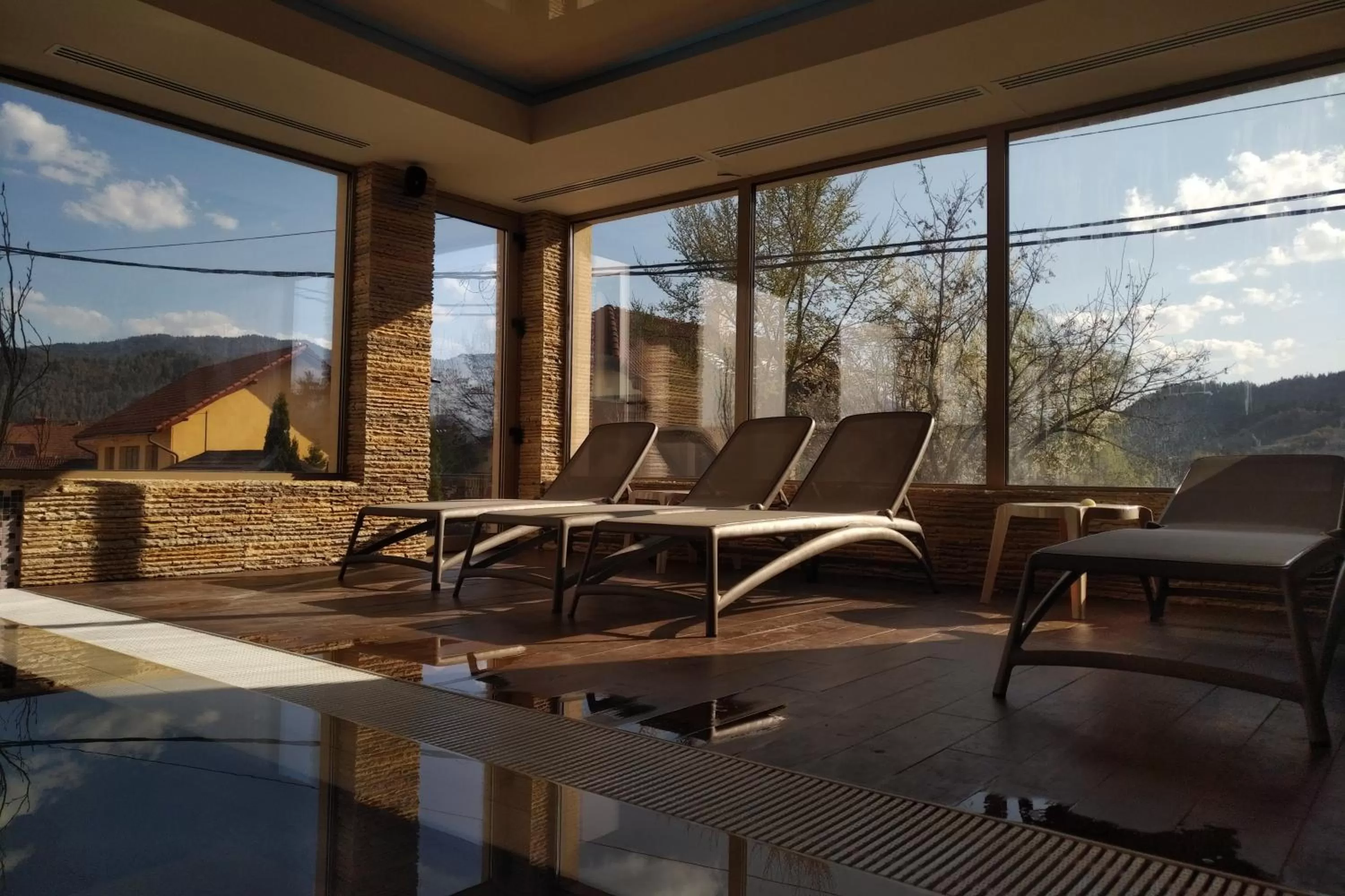 Swimming pool in Hotel Belvedere
