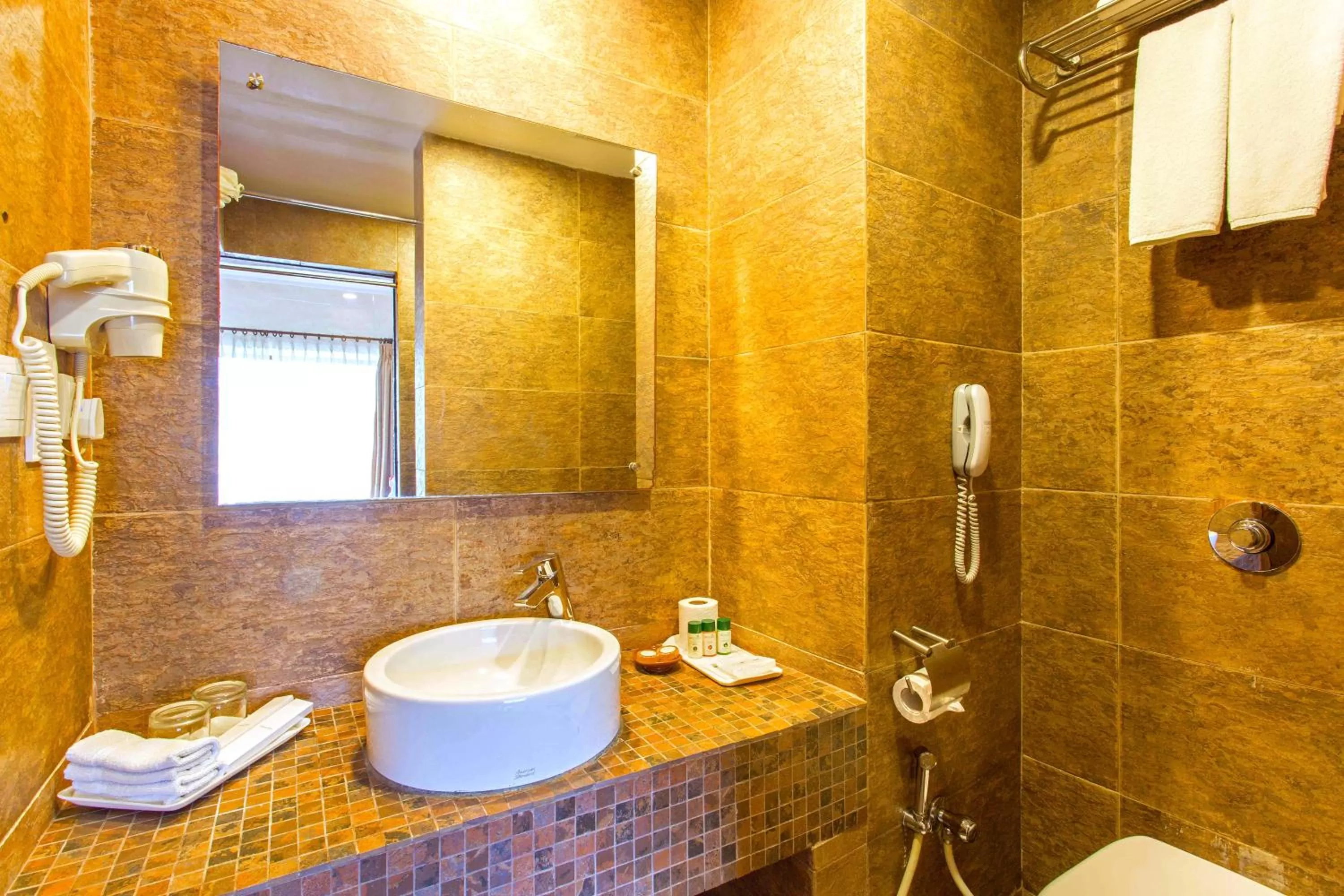 Toilet in Temple Tree Resort & Spa, Pokhara