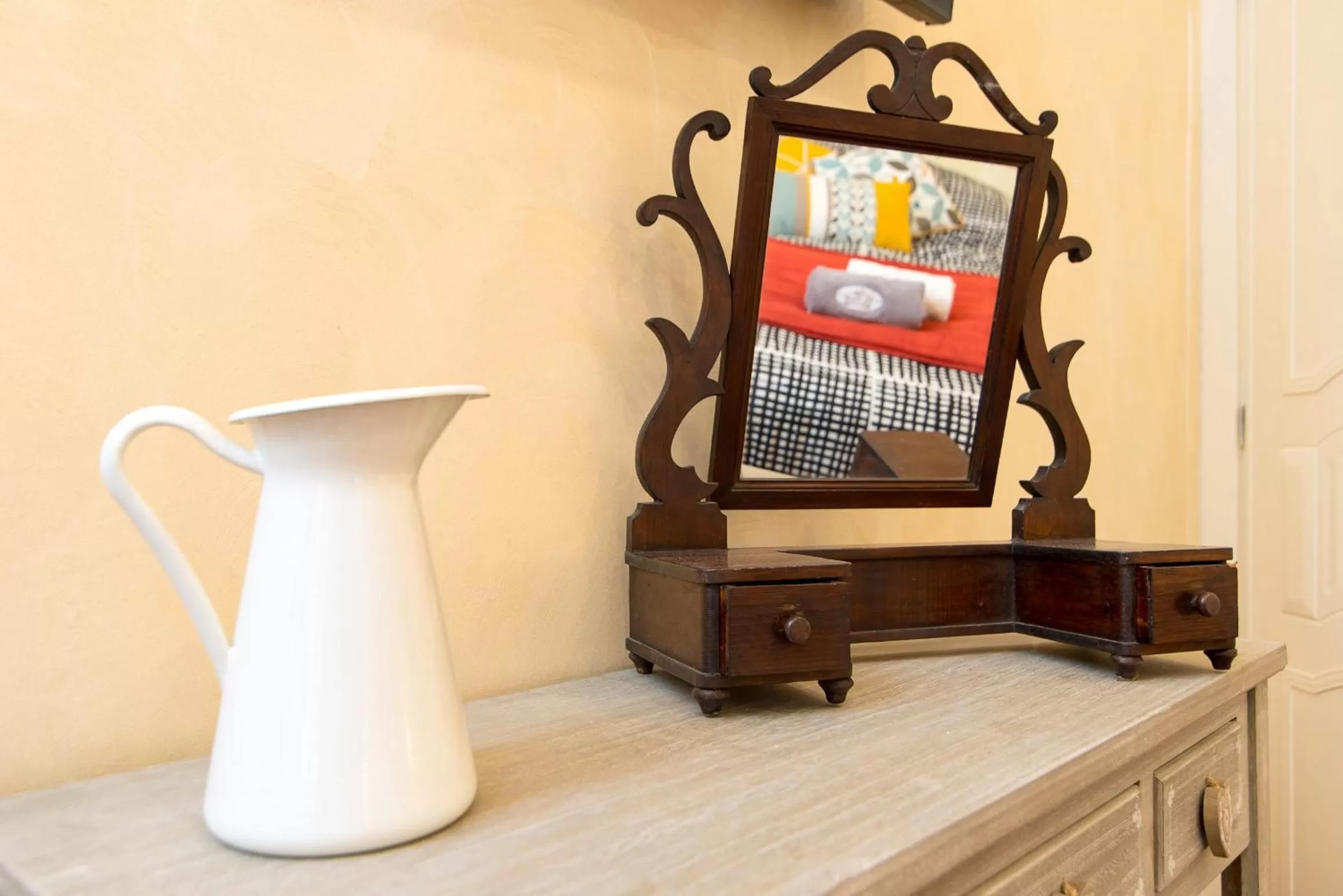 Decorative detail in B&B Arco Di Gallieno