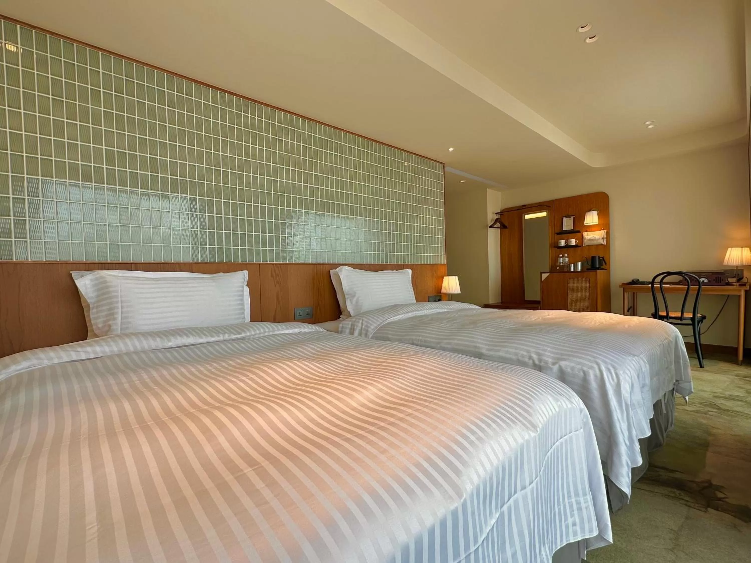 Twin Room with Shower in 天下南隅 Provintia Hotel