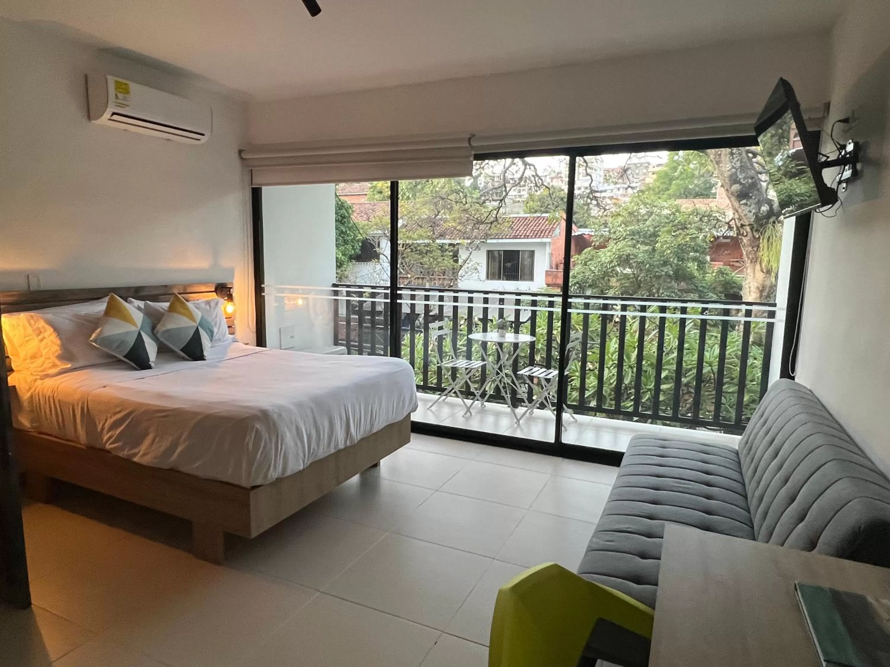 Photo of the whole room in HOTEL 9.5 SAN FERNANDO