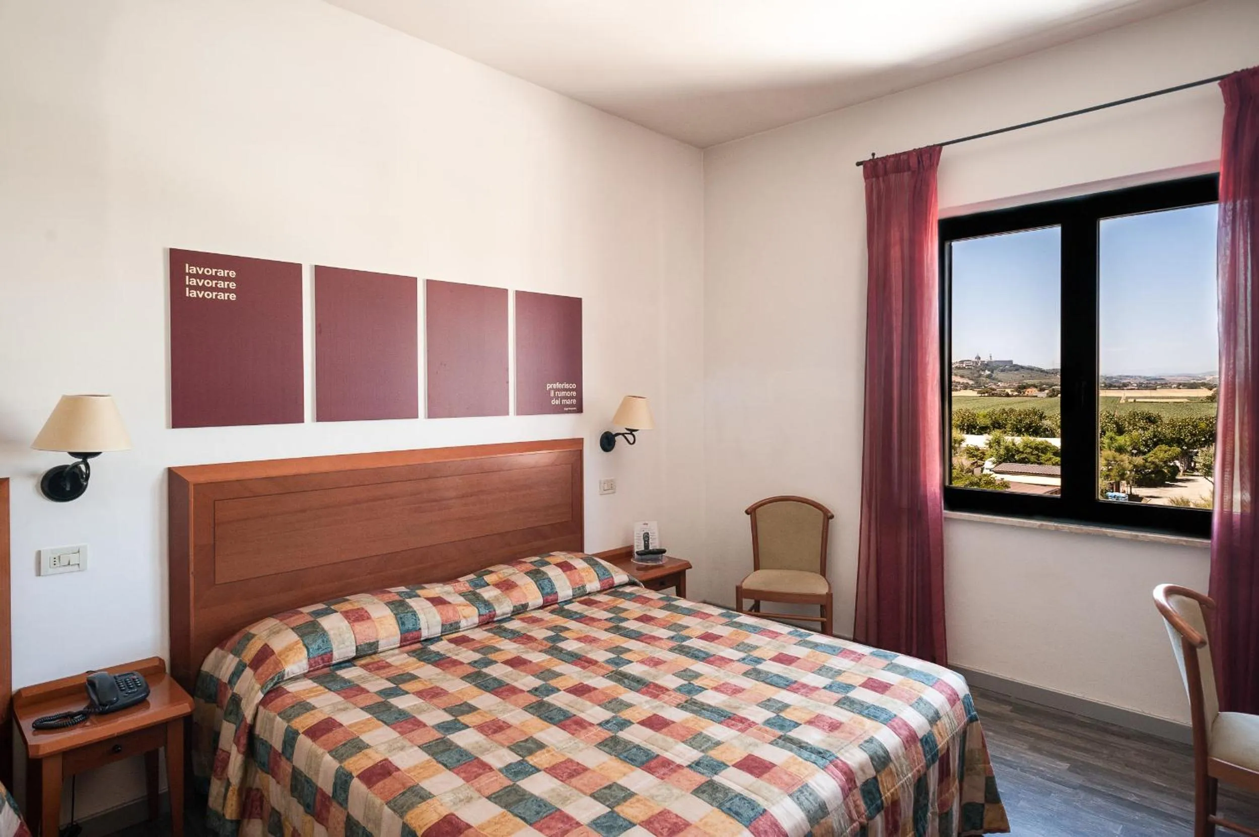 Street view, Bed in Hotel Brigantino Non Dista