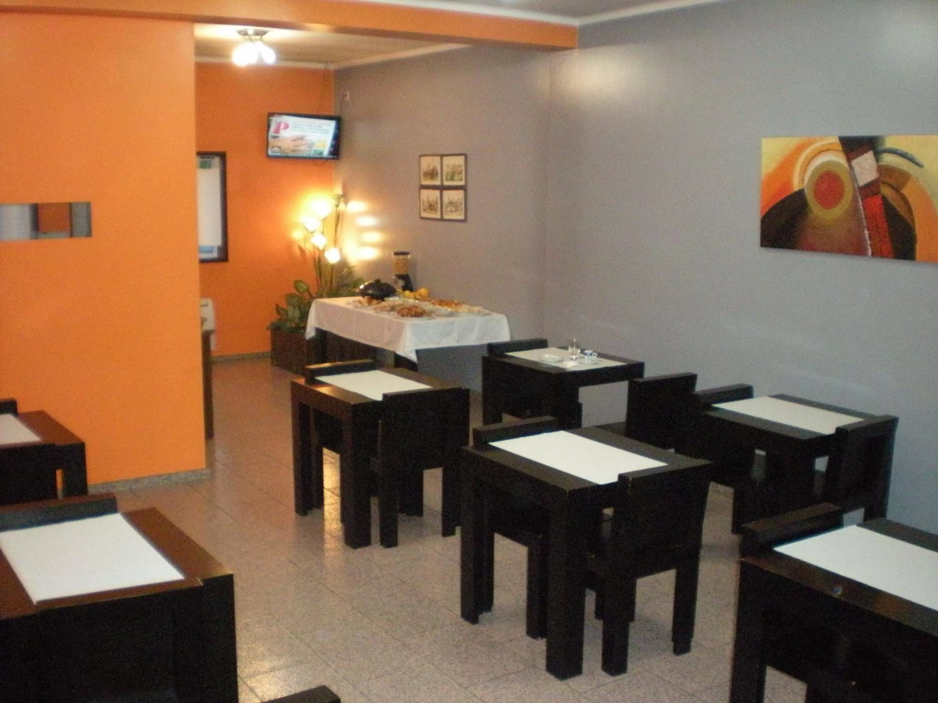 Restaurant/places to eat in Hotel Dom Joao IV