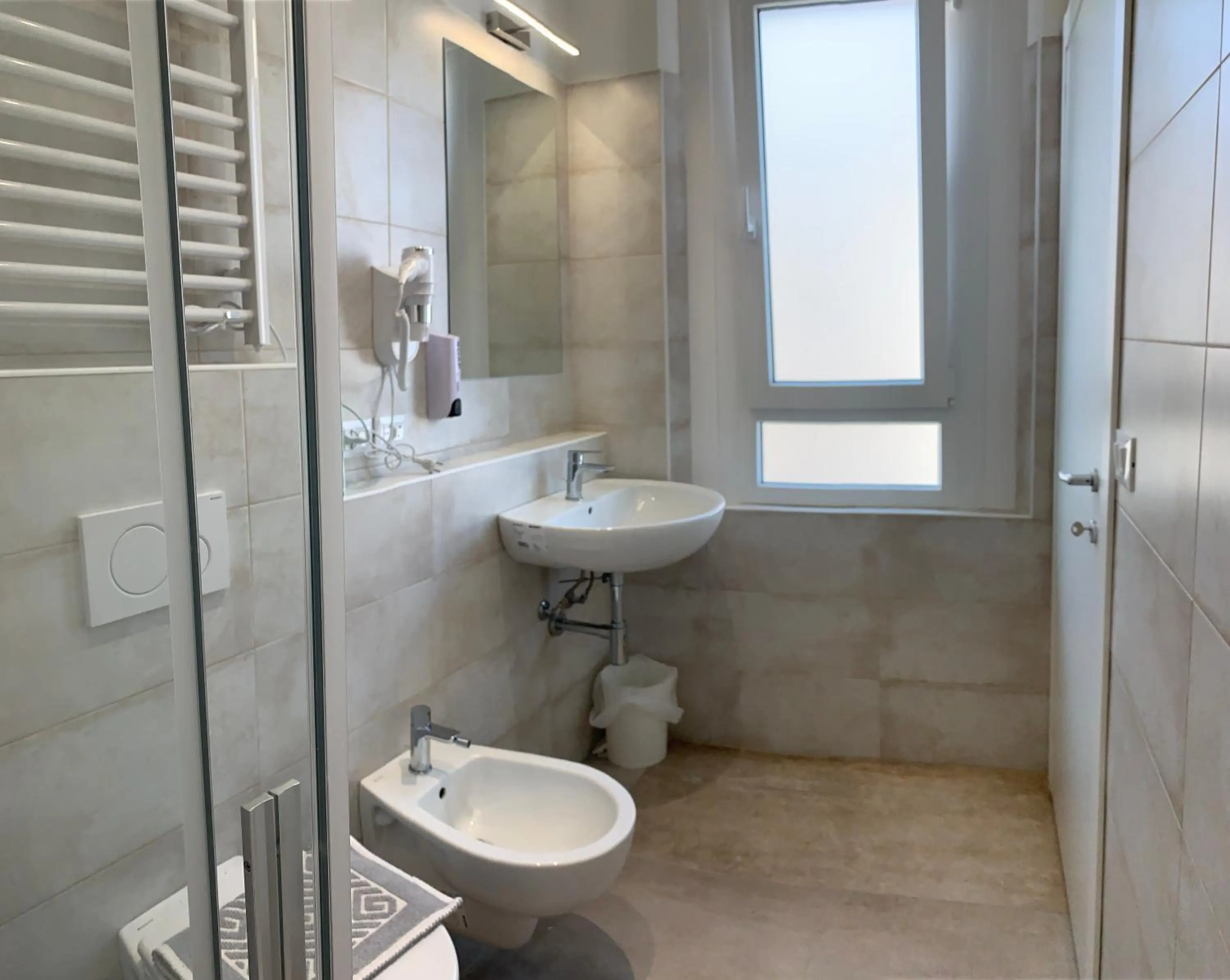 Shower in Hotel Laika