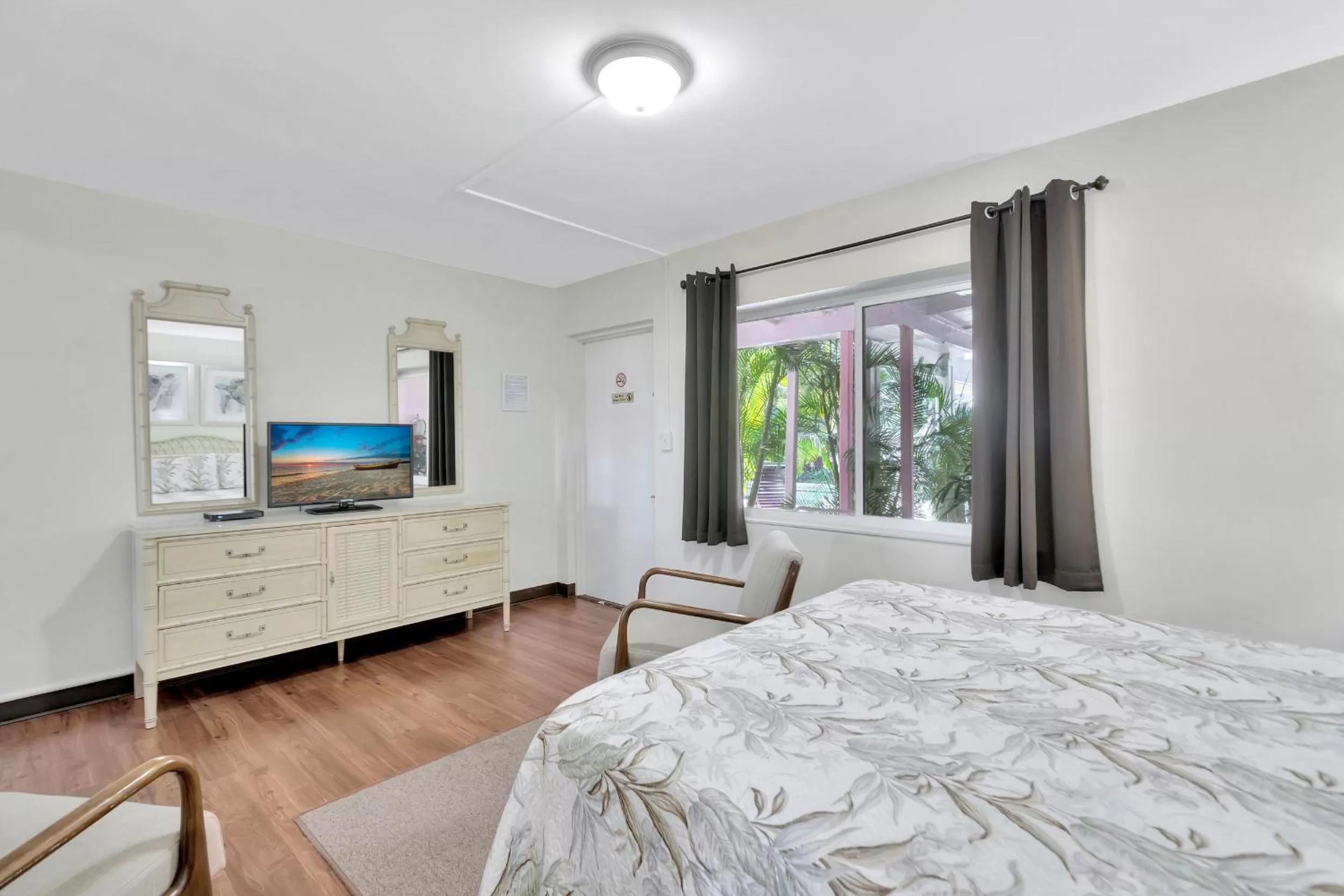 Bedroom, Bed in Seahorse Guesthouse