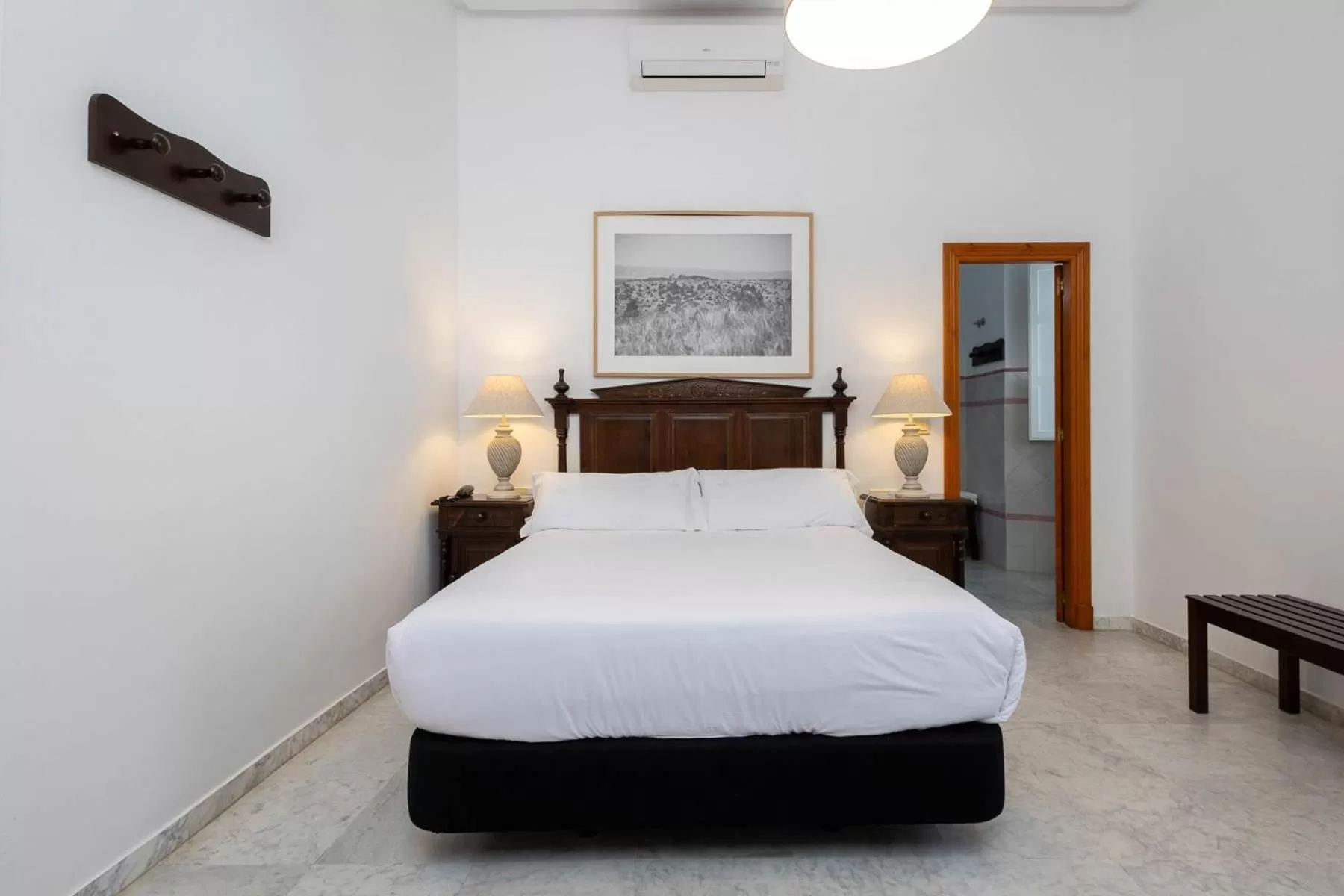 Bedroom, Bed in Hotel Tugasa Casa Palacio Medina Sidonia