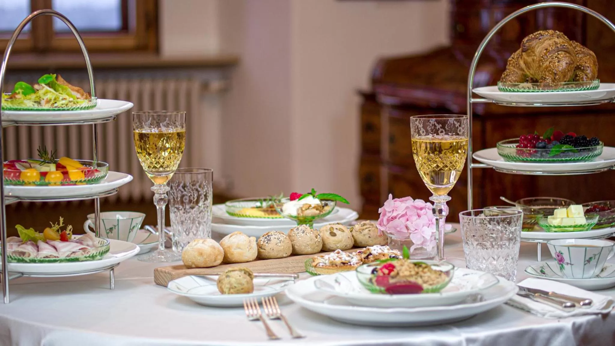 Breakfast, Food in Grad Strmol