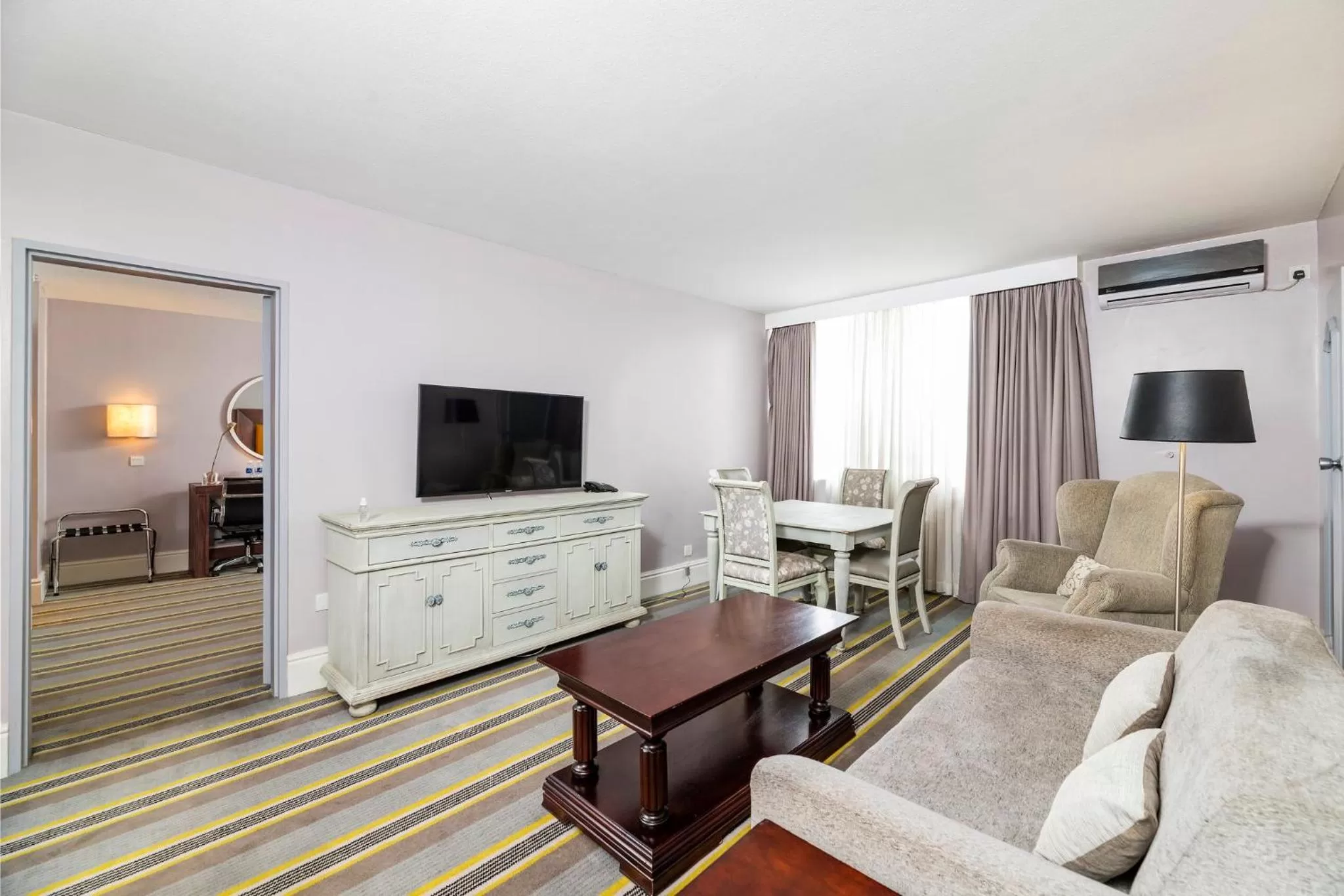 Bedroom in Holiday Inn - Mutare by IHG