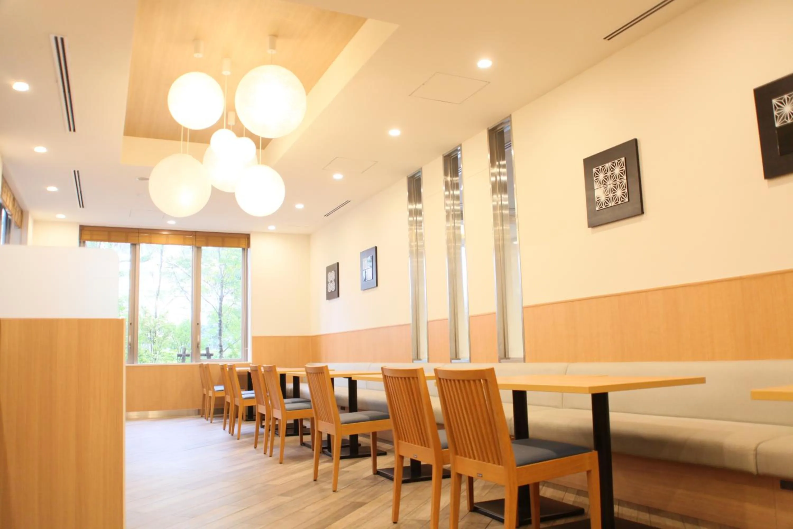 Restaurant/places to eat in Rembrandt Style Tokyo Nishikasai Grande