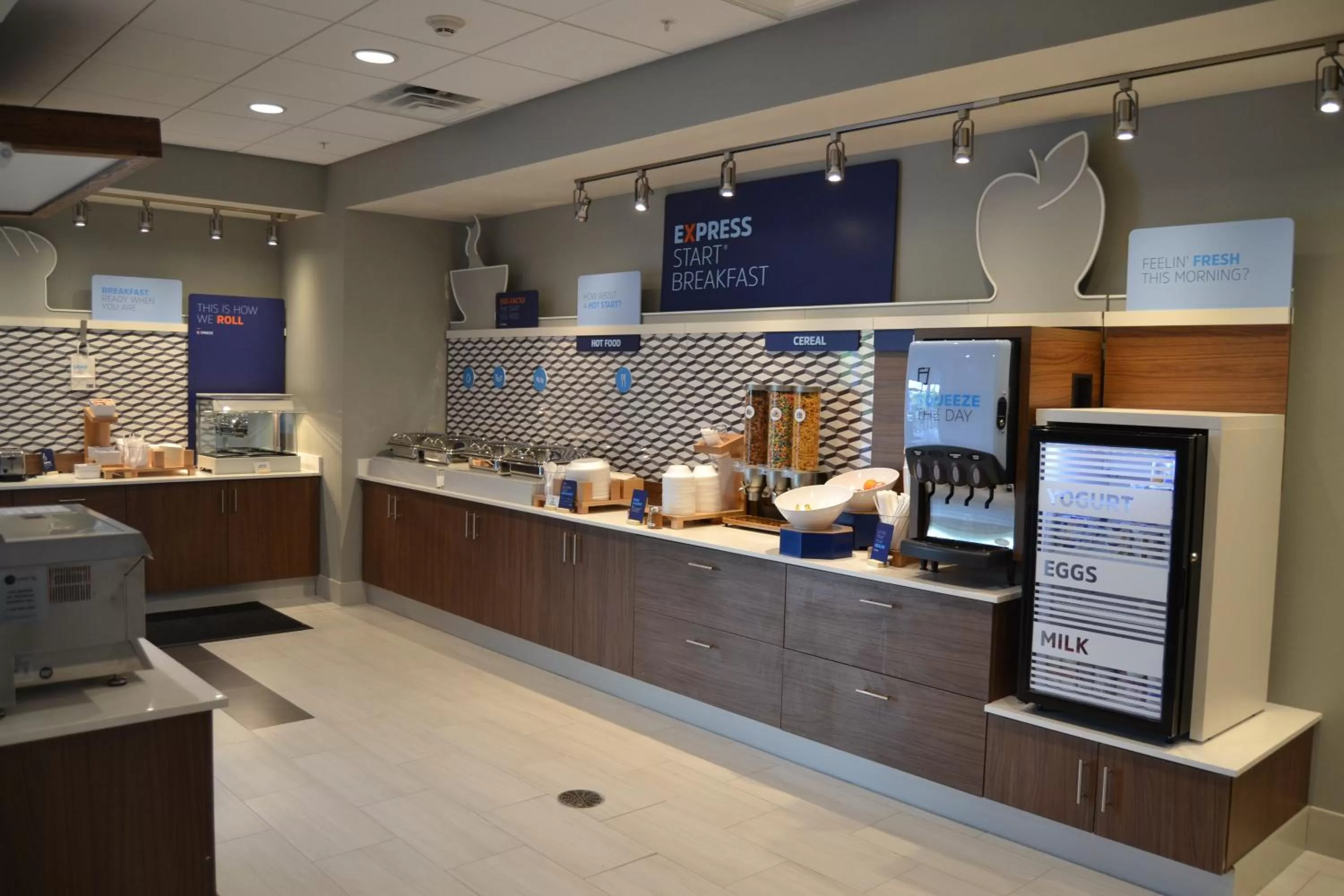 Breakfast in Holiday Inn Express & Suites Goodlettsville N - Nashville by IHG
