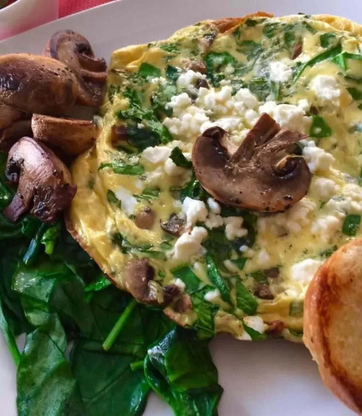 Breakfast in Ochenta Y Dos Bed & Breakfast & Spa