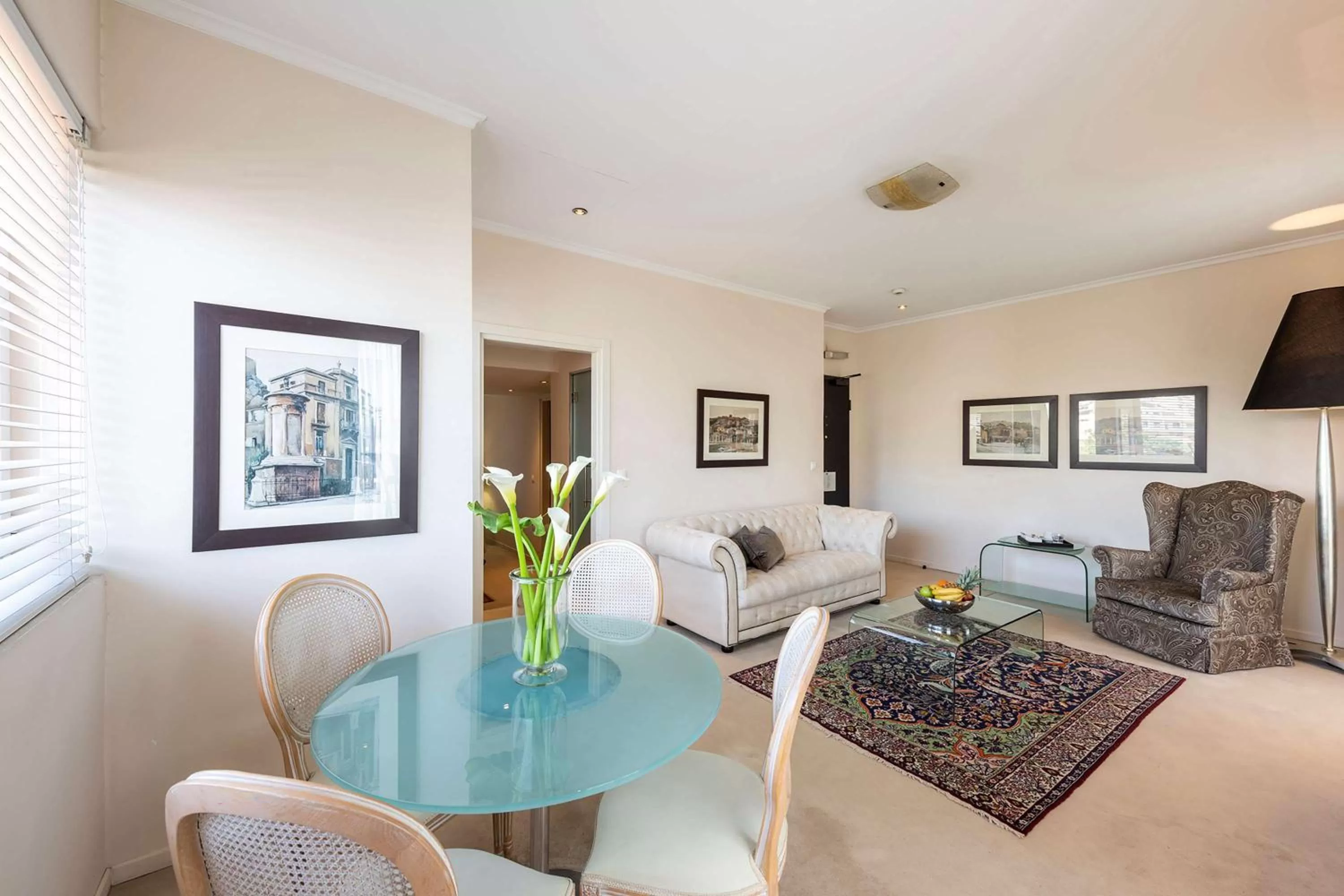 Photo of the whole room in Best Western Plus Embassy Hotel