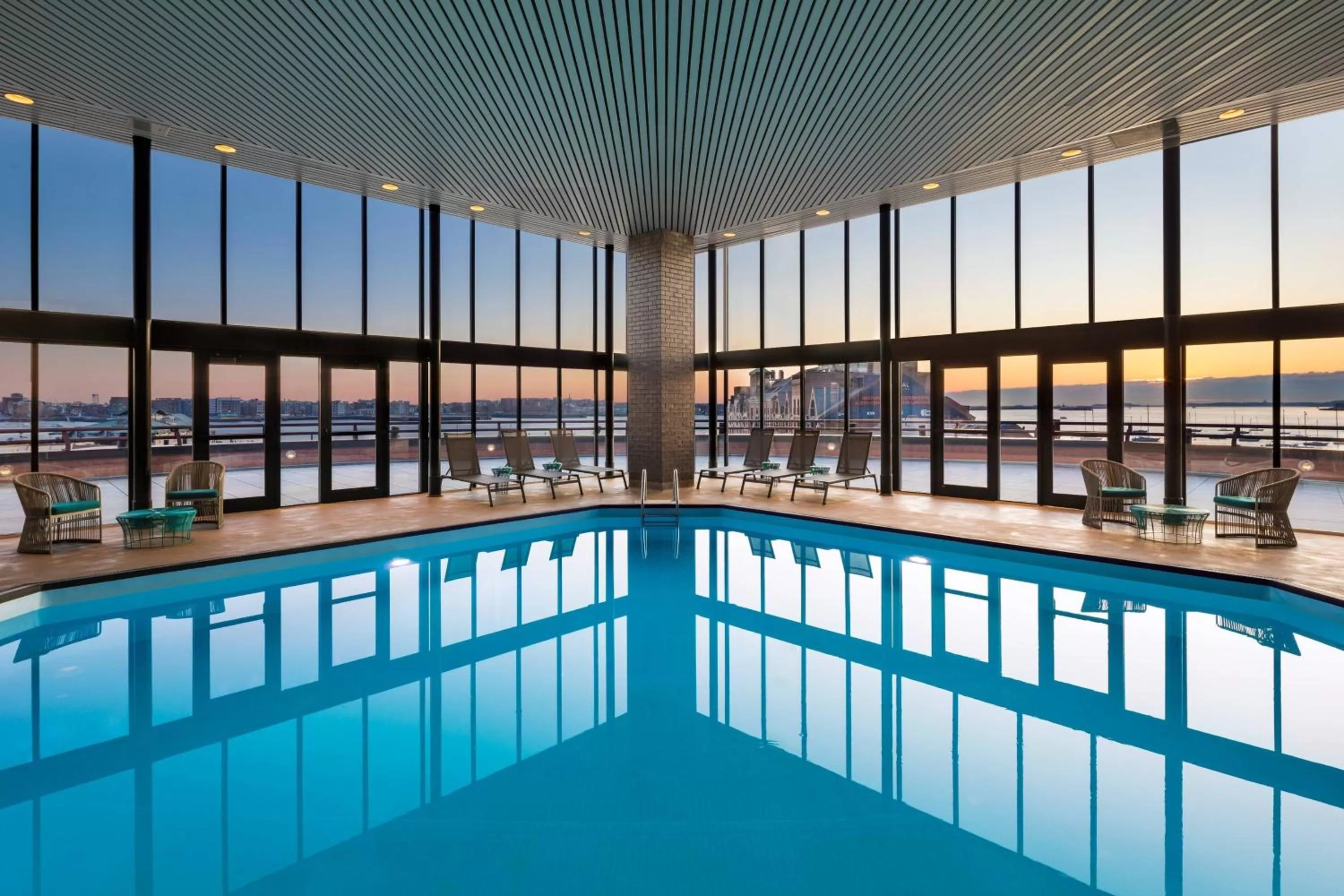 Swimming pool in Boston Marriott Long Wharf