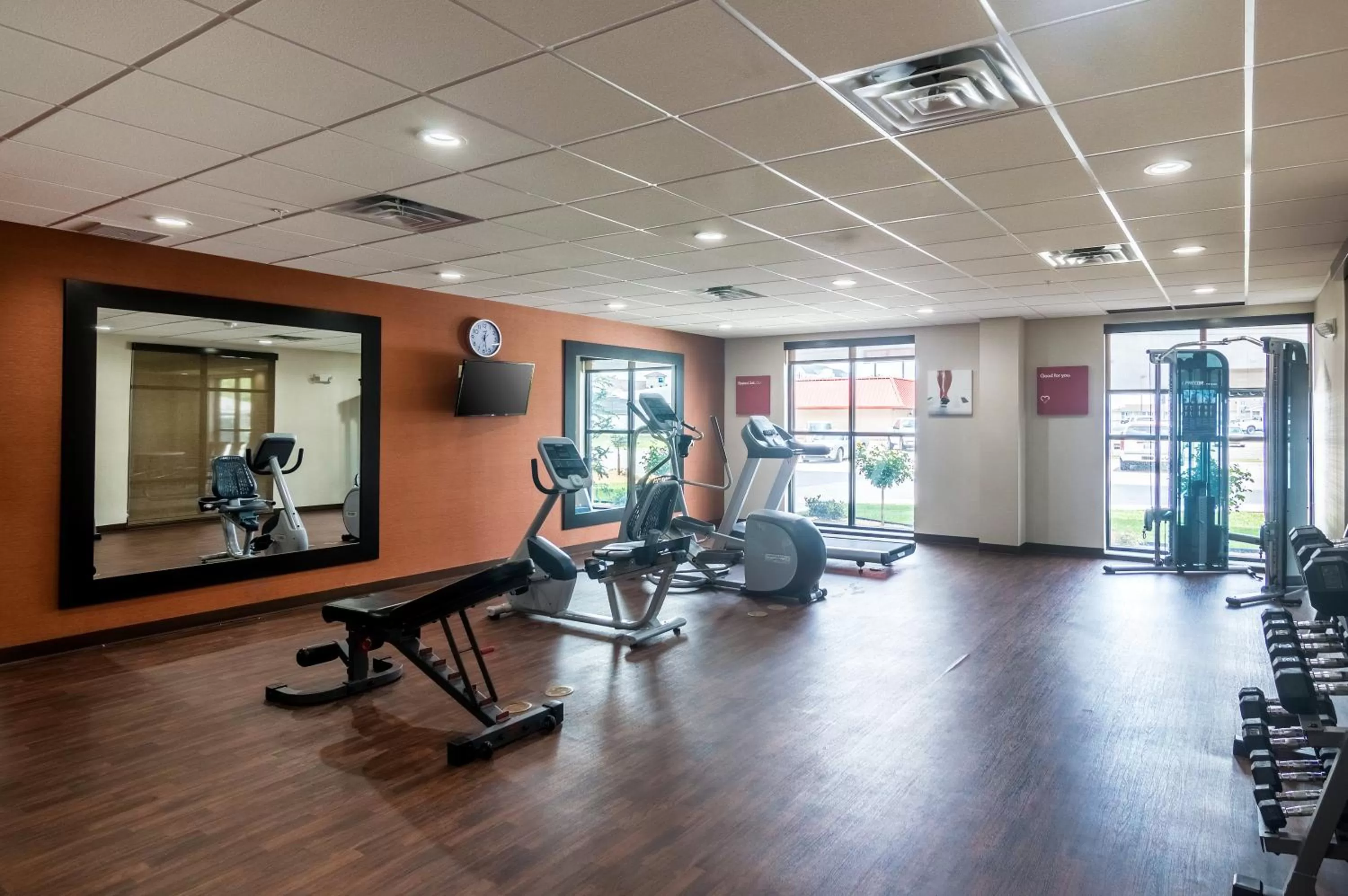 Fitness centre/facilities in Comfort Suites Meridian and I-40