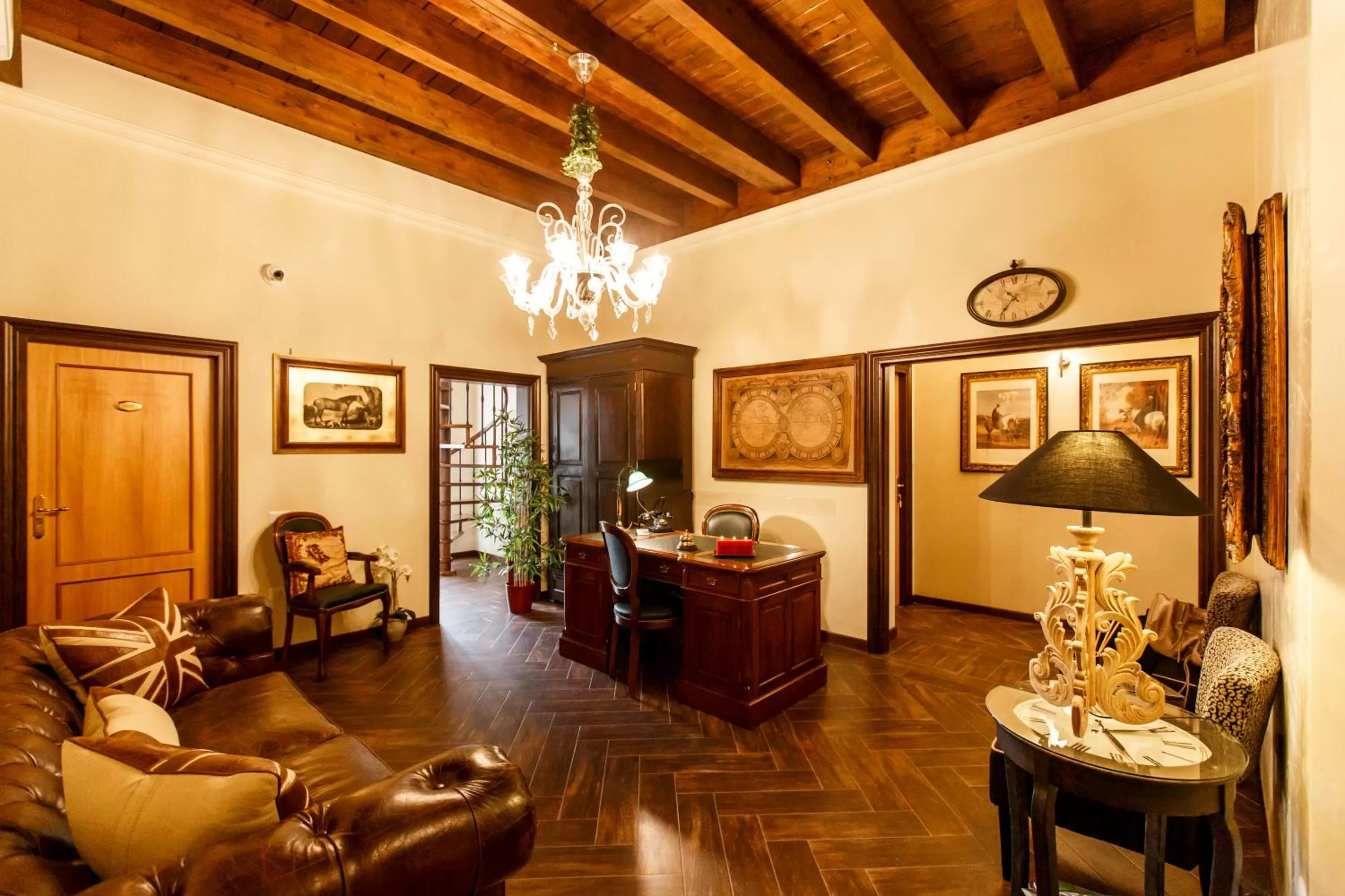 Lobby or reception in Villa Pallotta Luxury B&B