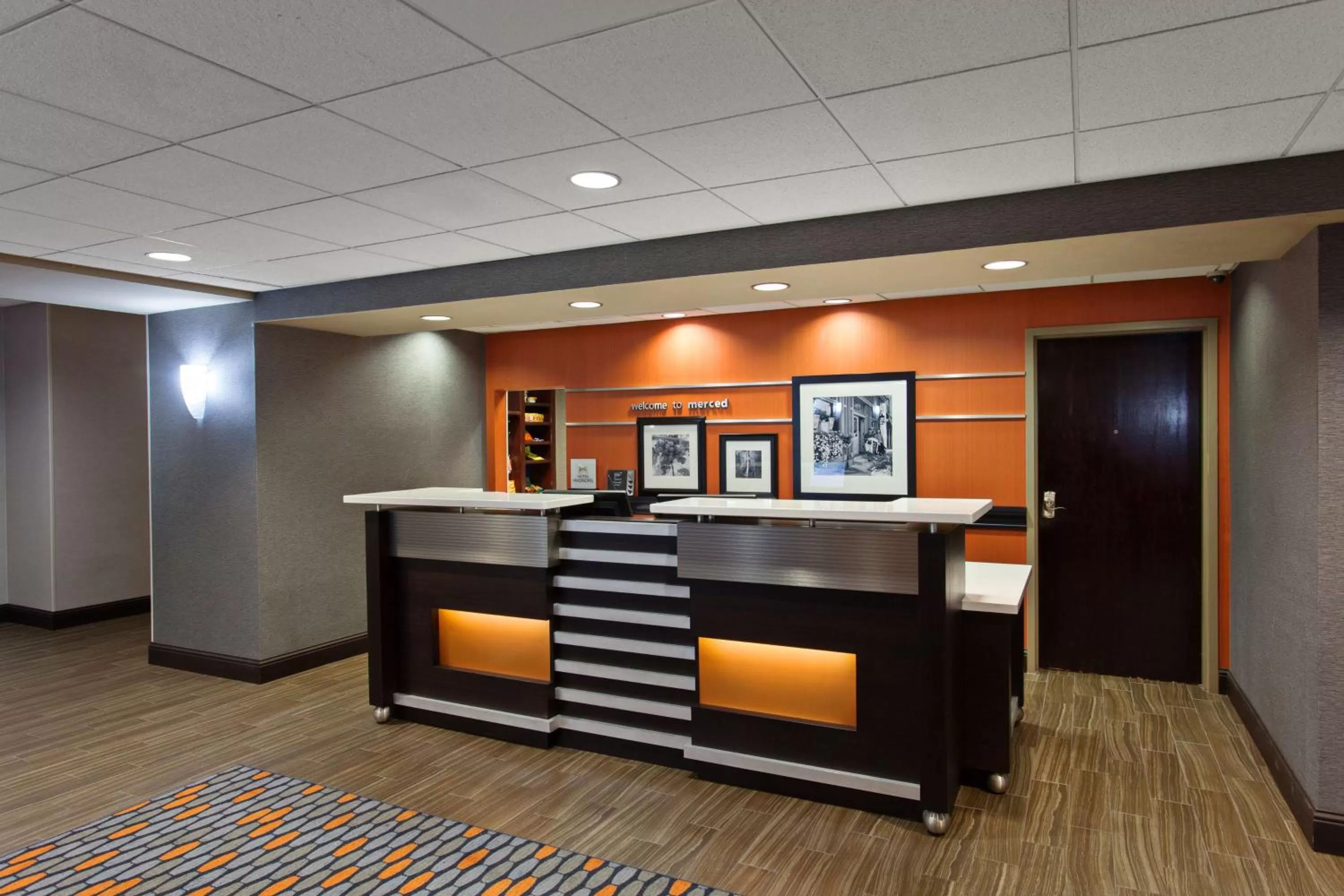 Lobby or reception in Hampton Inn and Suites Merced