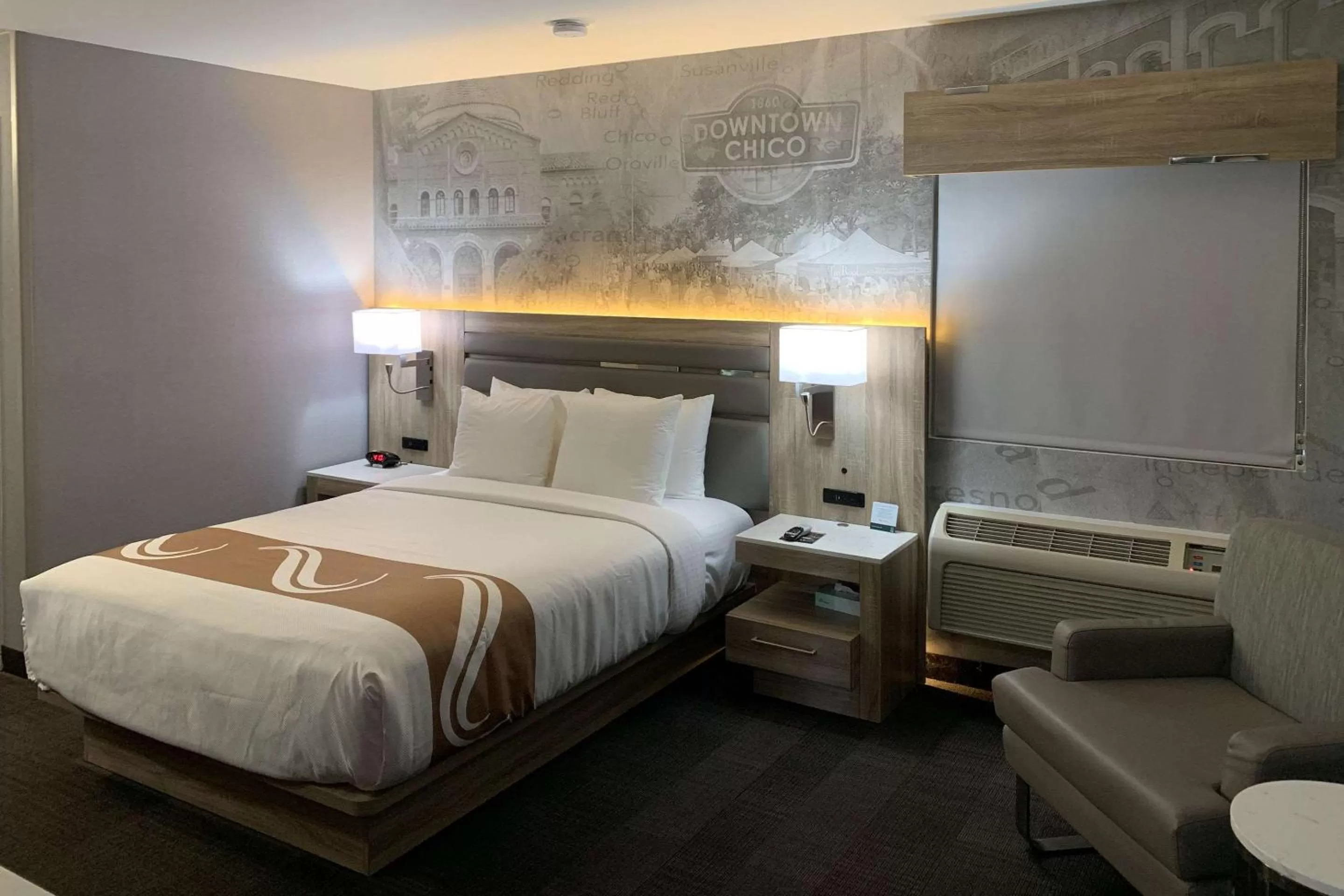 Bed in Quality Inn Near Chico State