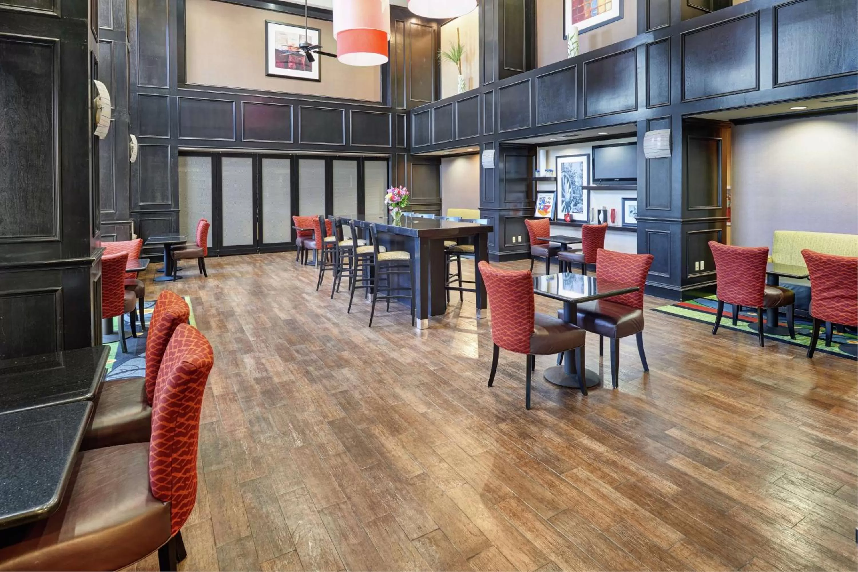Lobby or reception in Hampton Inn & Suites Decatur