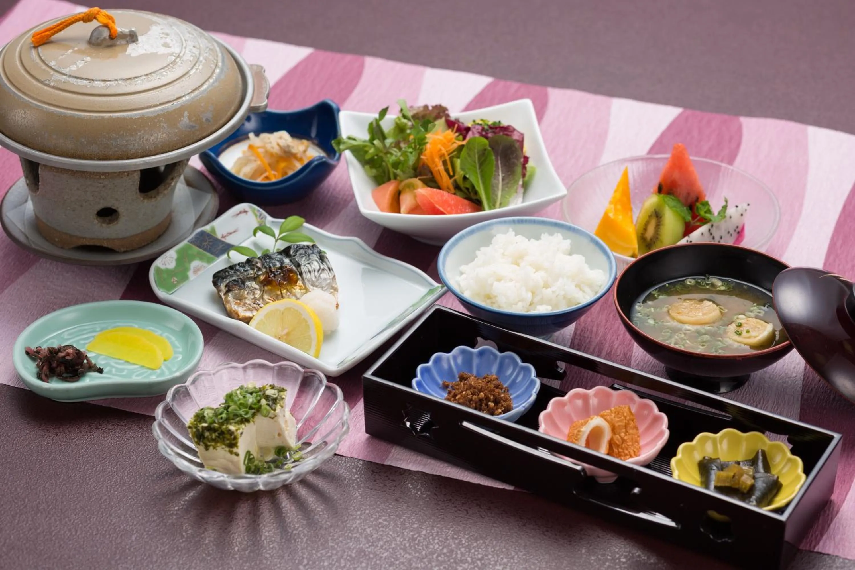 Asian breakfast in Shoei Daini Bekkan