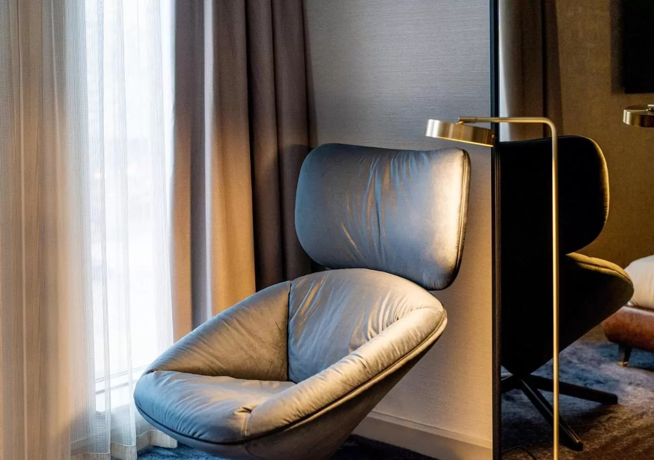 Seating area in Novotel Leicester