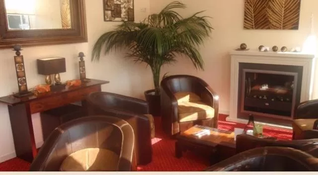 Lounge or bar in The Originals City, Hôtel du Faucigny, Cluses Ouest