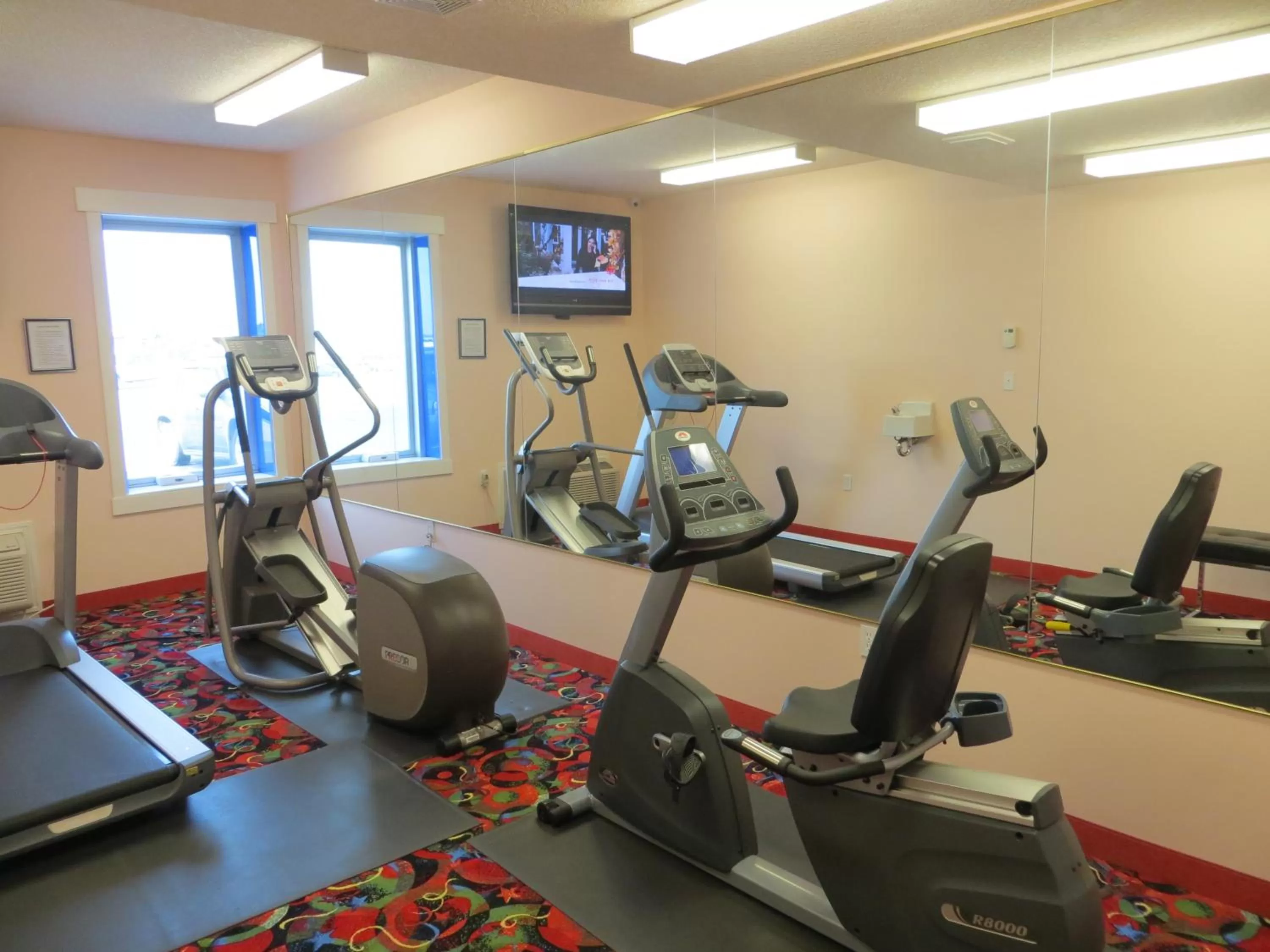 Fitness centre/facilities in Crystal Star Inn Edmonton Airport with free shuttle to and from Airport