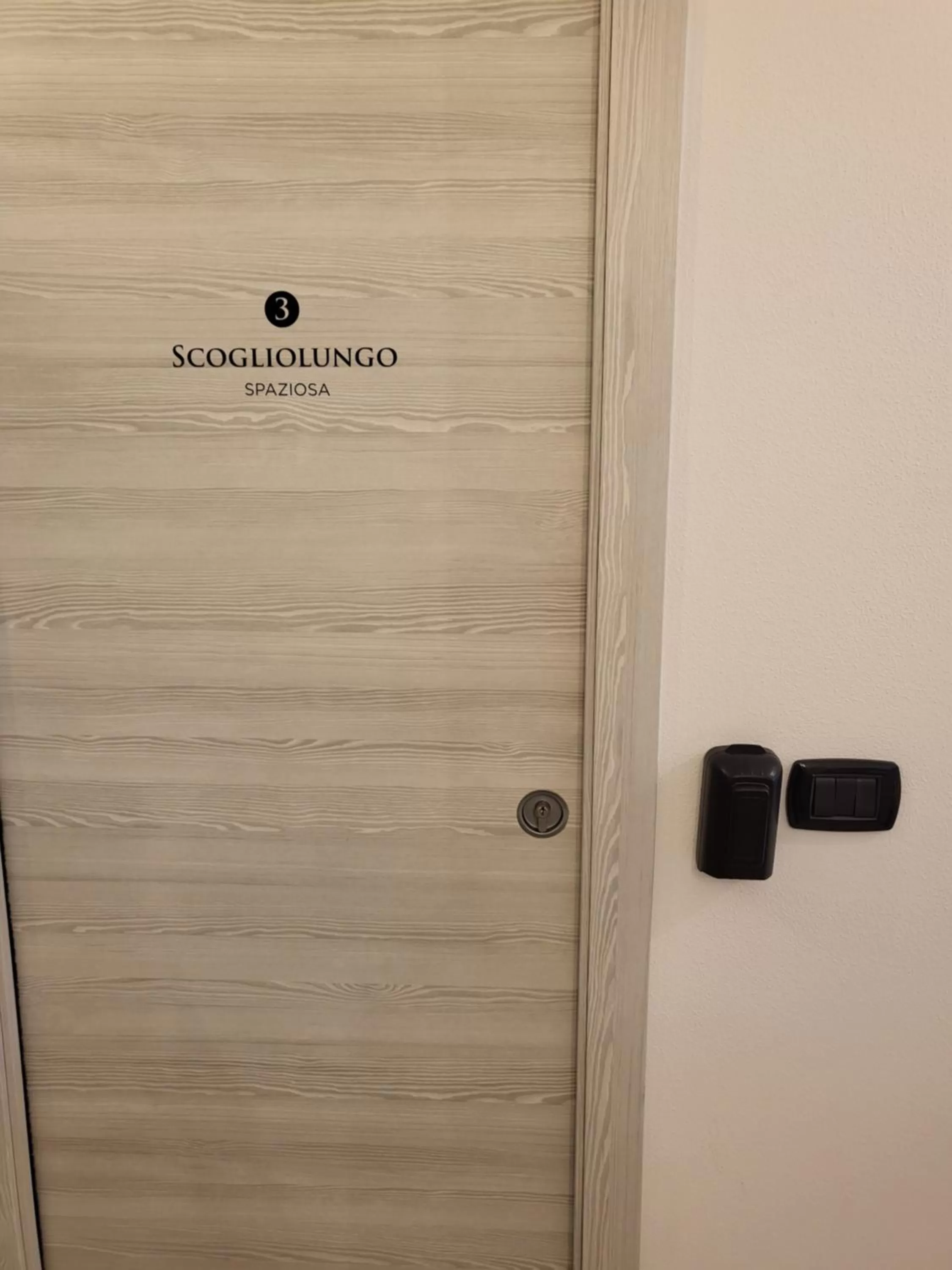 Logo/Certificate/Sign in Struttura Re Barbaro