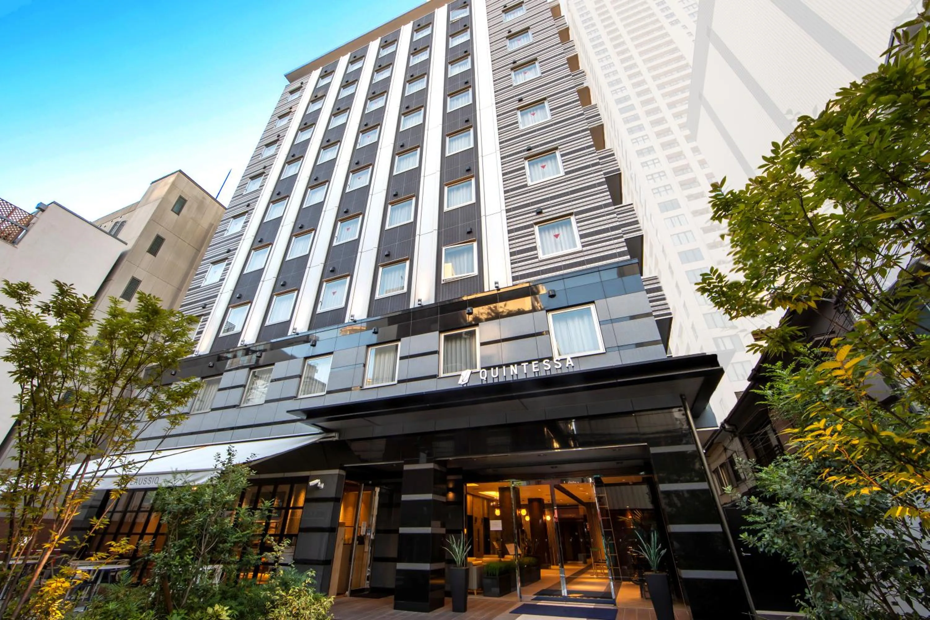 Property building in Quintessa Hotel Osaka Shinsaibashi Comic & Books