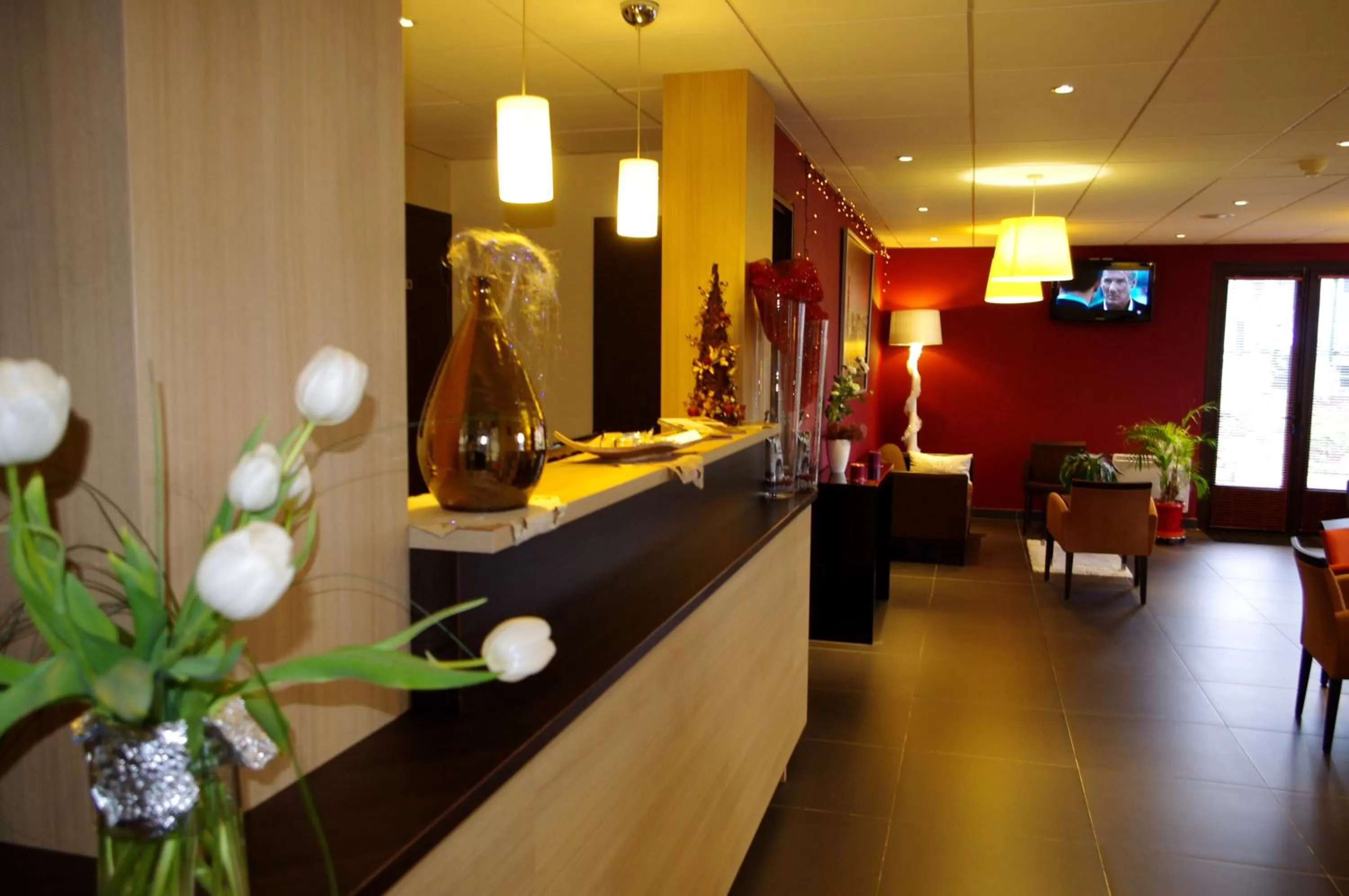 Lobby or reception in Kyriad Quimper Sud