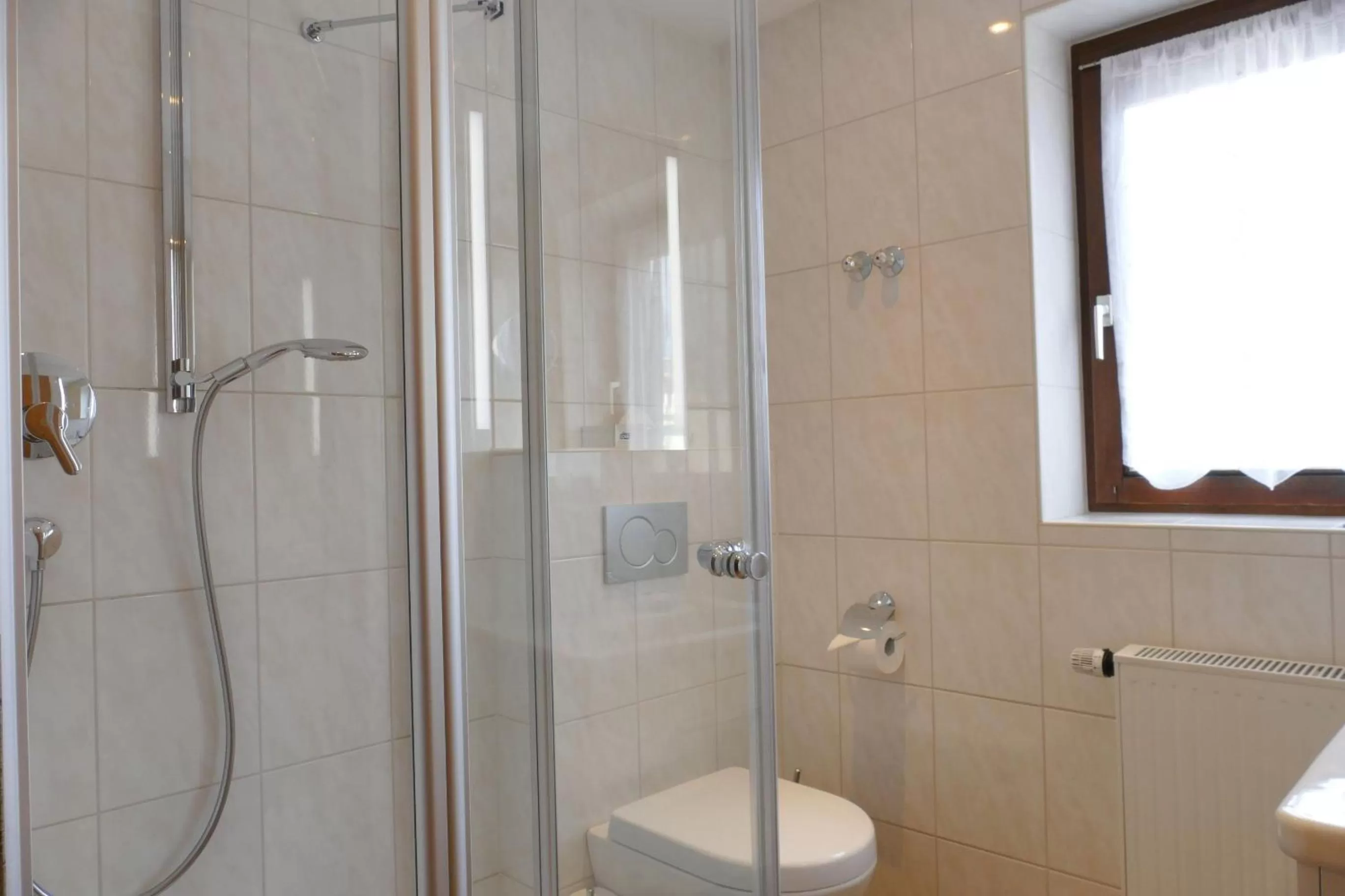 Bathroom in Altstadthotel "Zum Hechten"