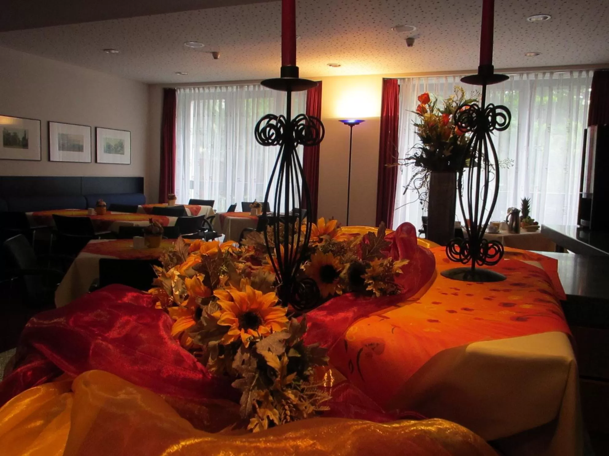 Restaurant/places to eat in Hotel Carat