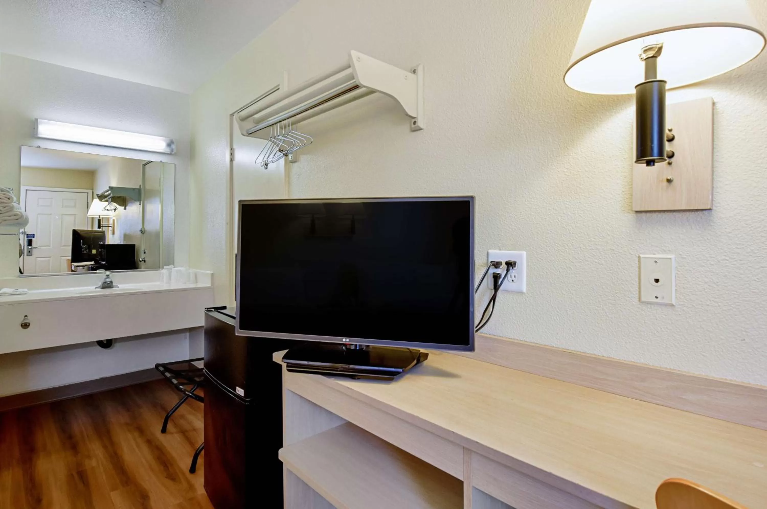 Bathroom, TV/Entertainment Center in Motel 6-South Lake Tahoe, CA