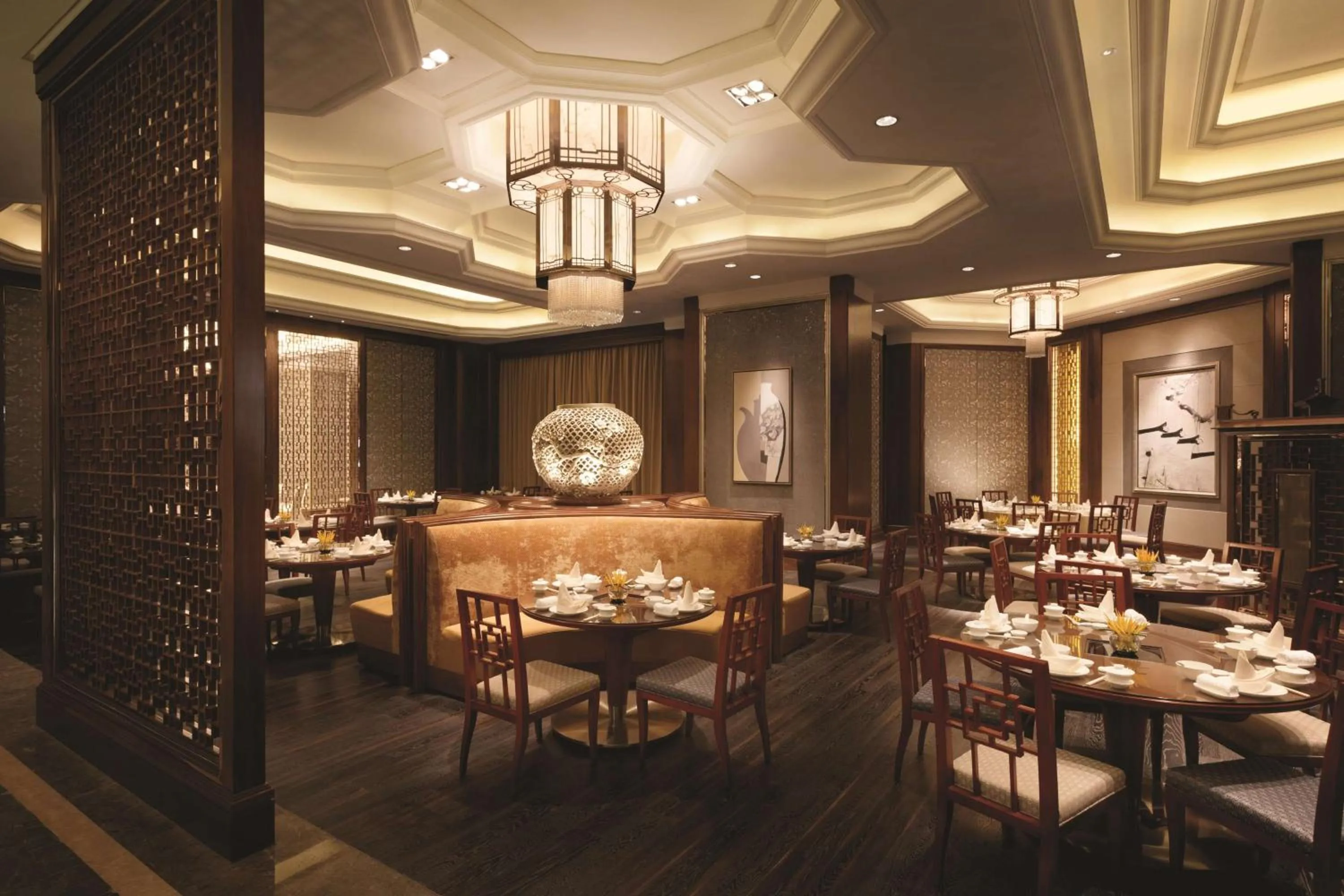 Restaurant/places to eat in Shangri-La Hefei