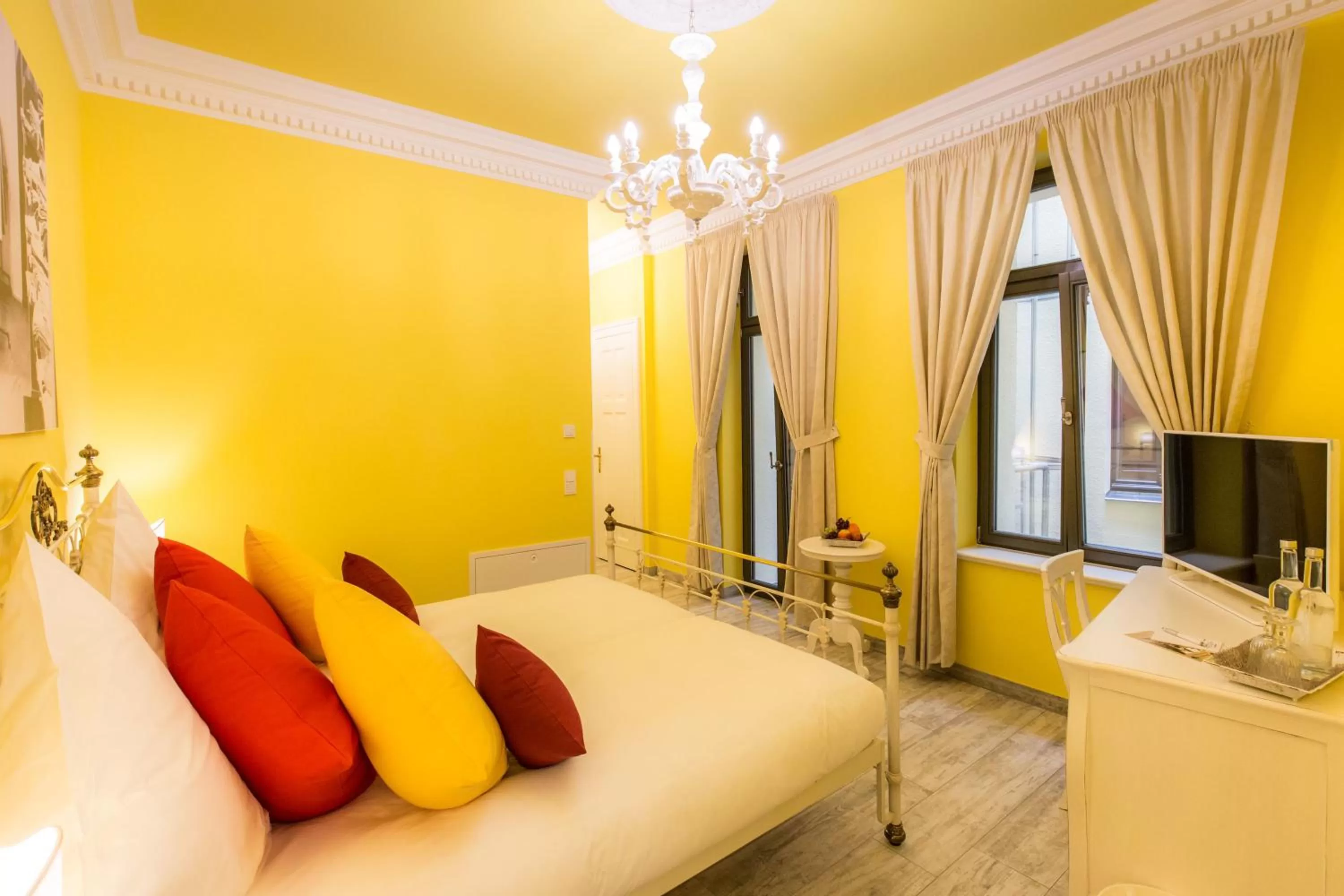 Photo of the whole room, Bed in Grande Albergo Giancarlo