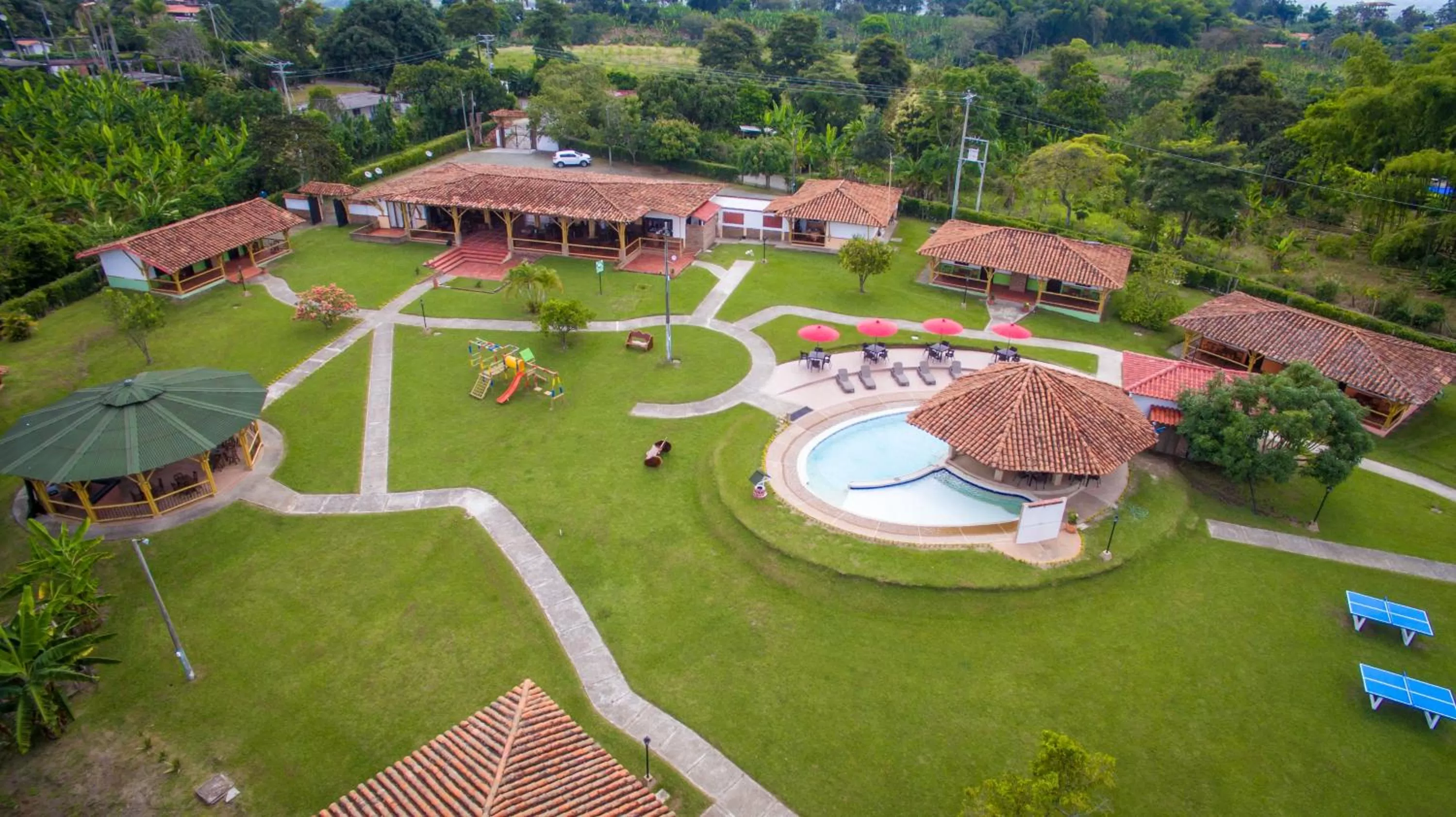 Restaurant/places to eat, Bird's-eye View in Hotel Campestre Montecarlo