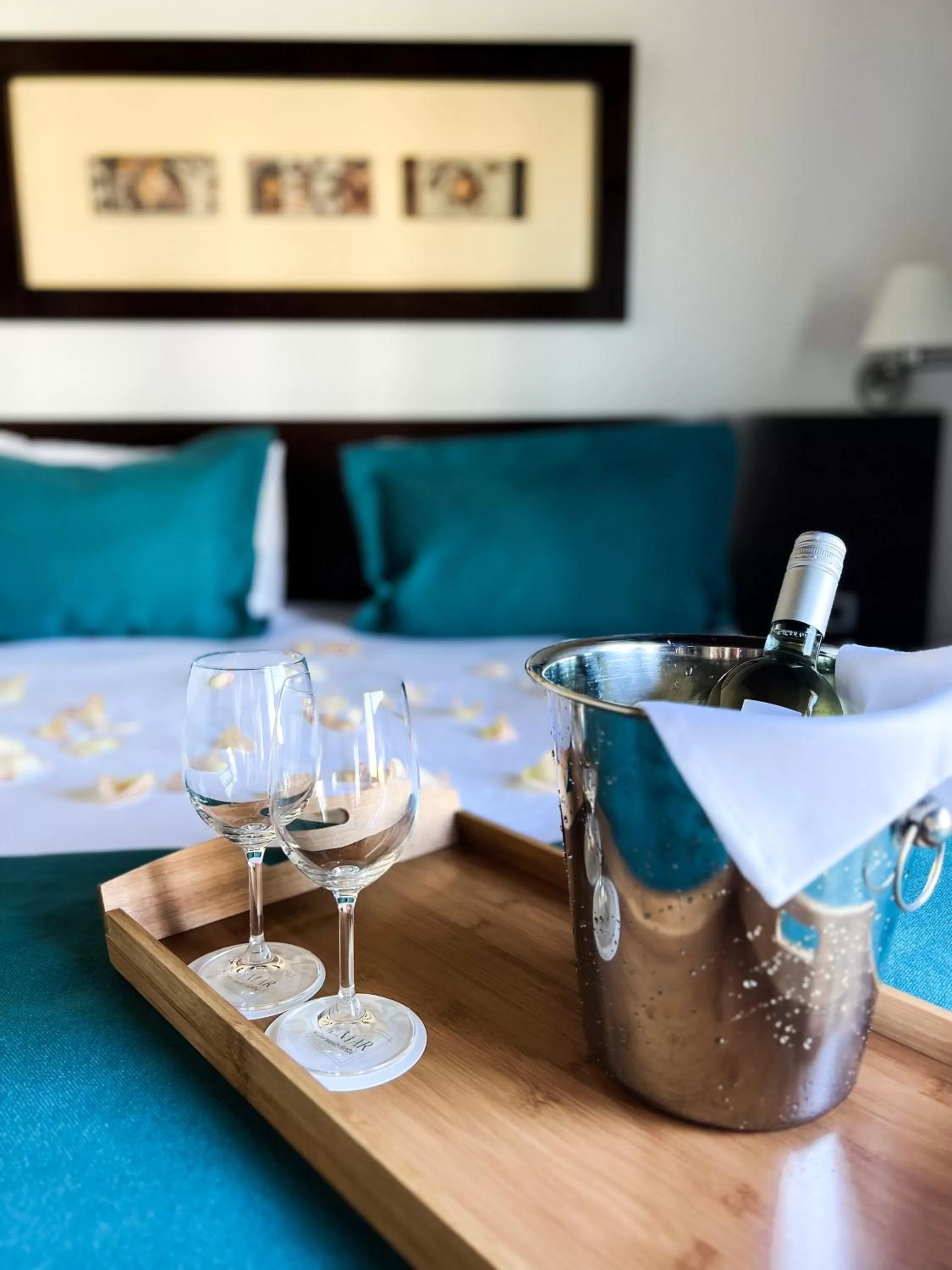 Bedroom, Drinks in Bemar Carmelo Hotel