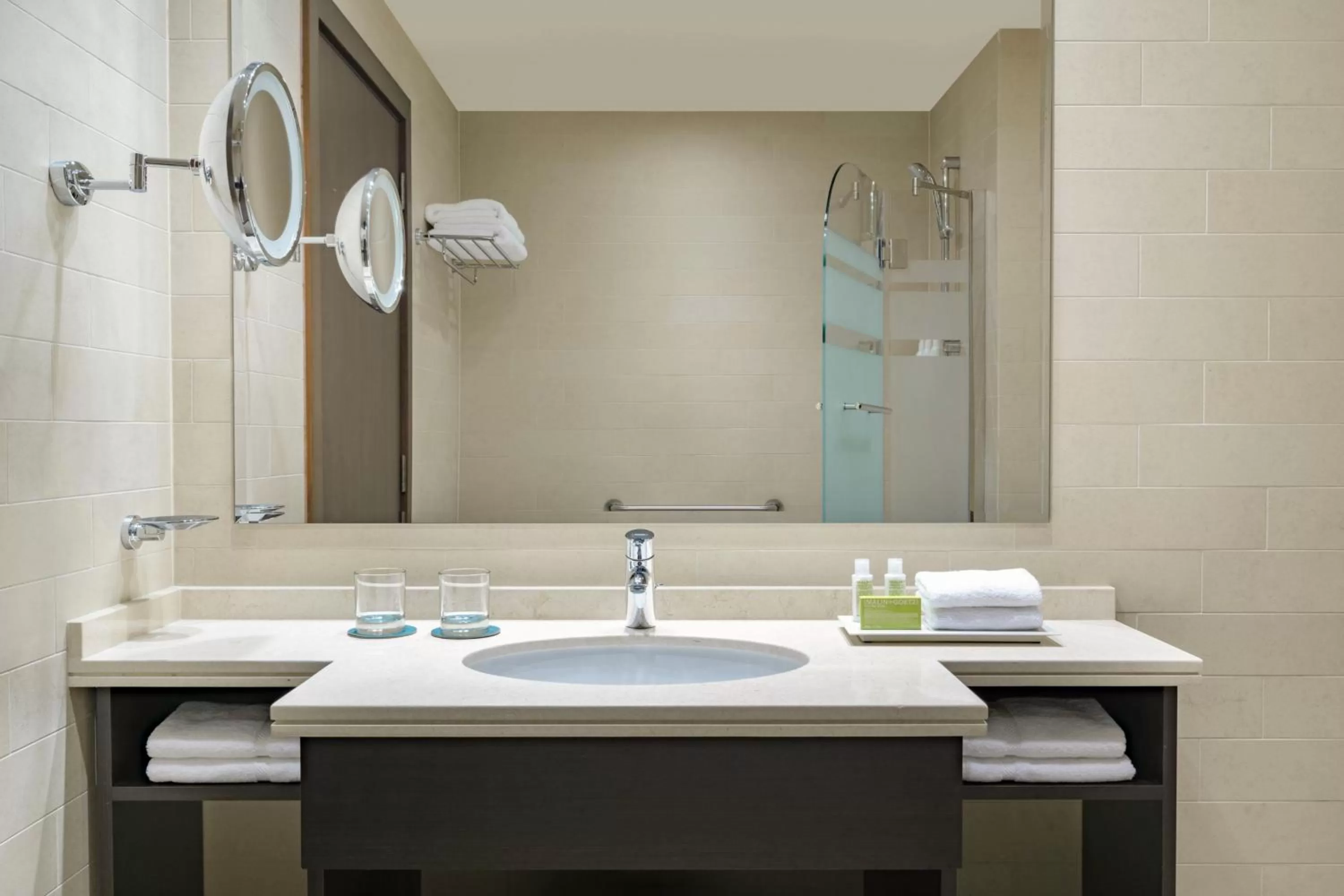 Bathroom in Le Meridien City Center Doha