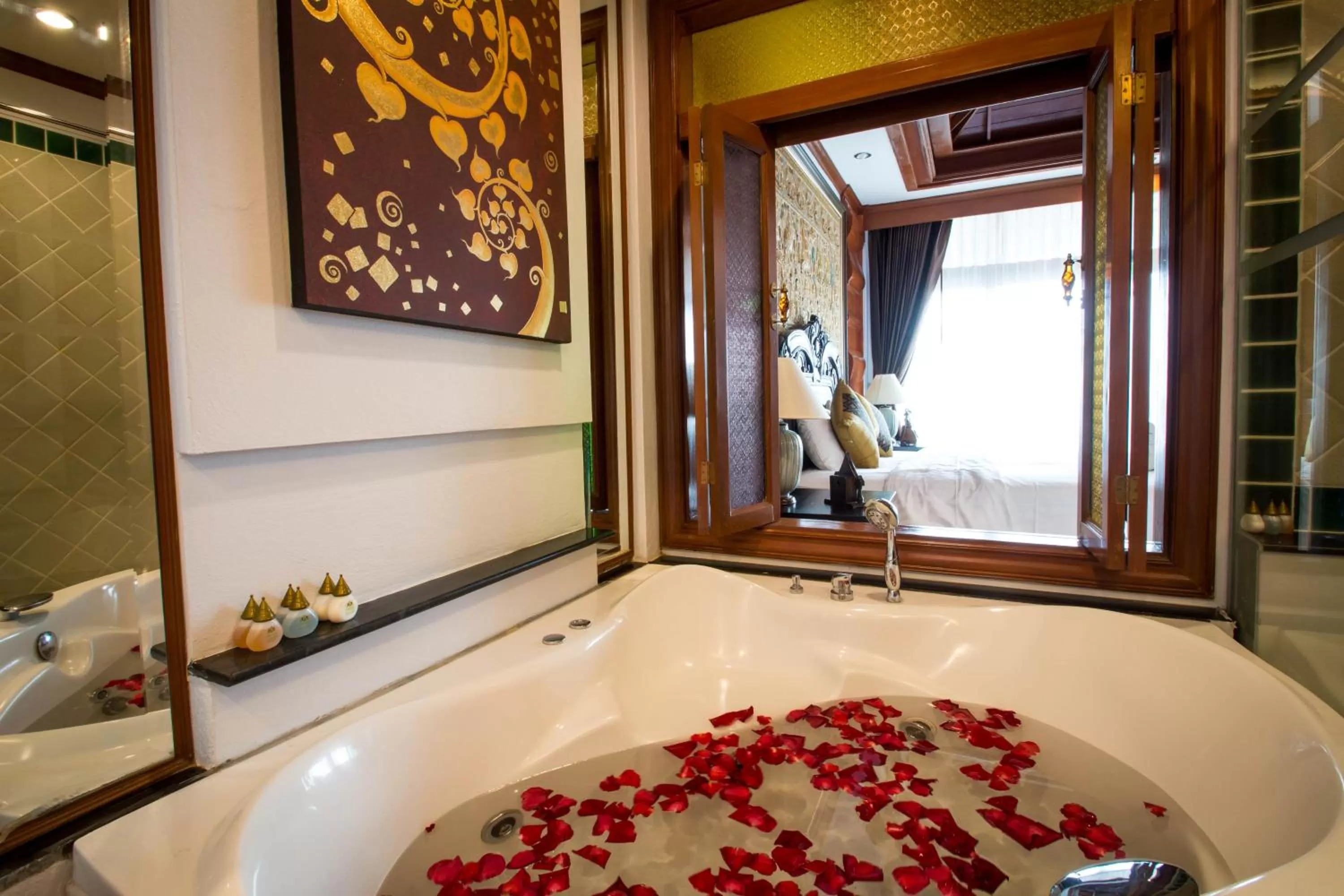 Shower in Sunday Villa Sirilanna Hotel