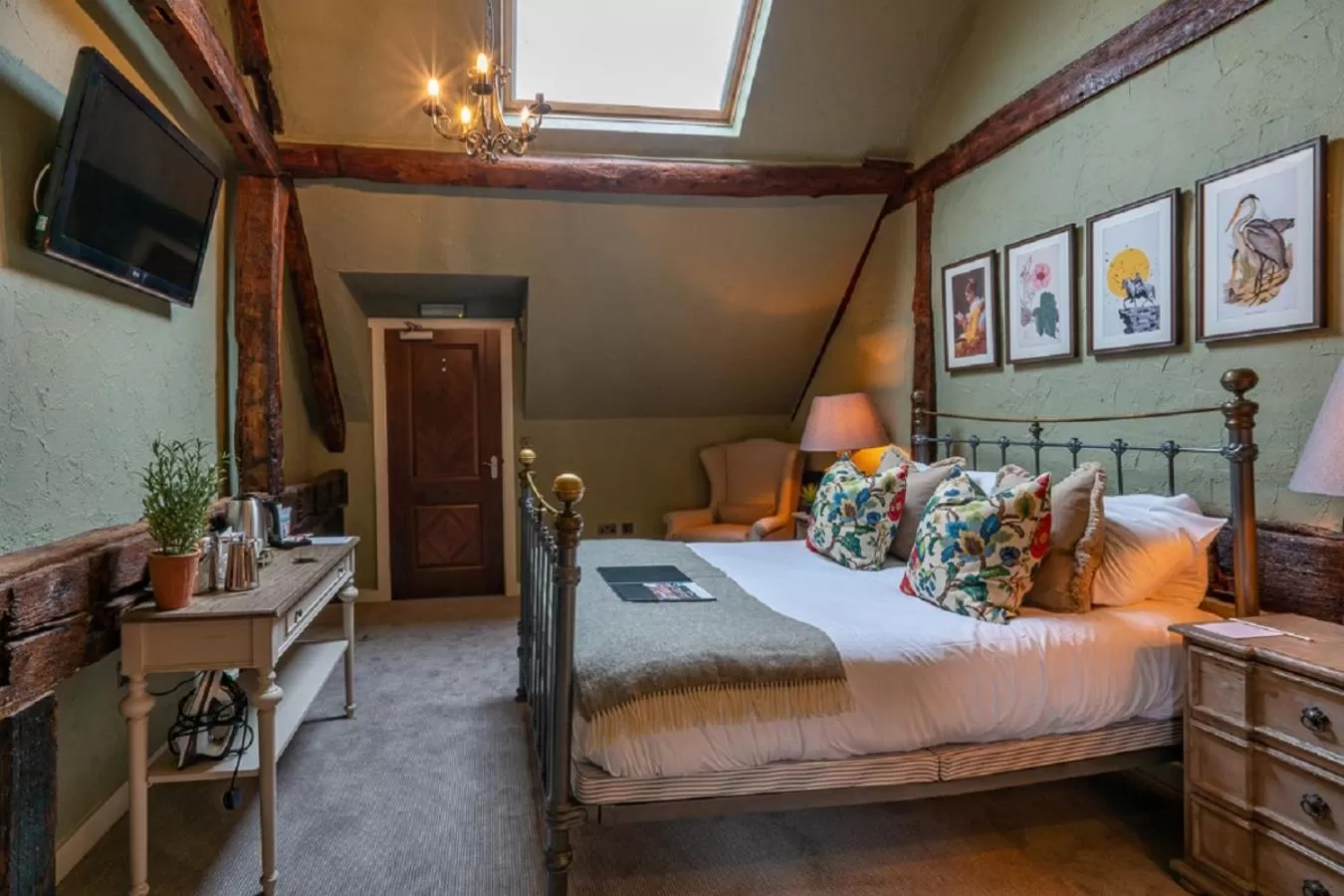 Bed in The Bird In Hand