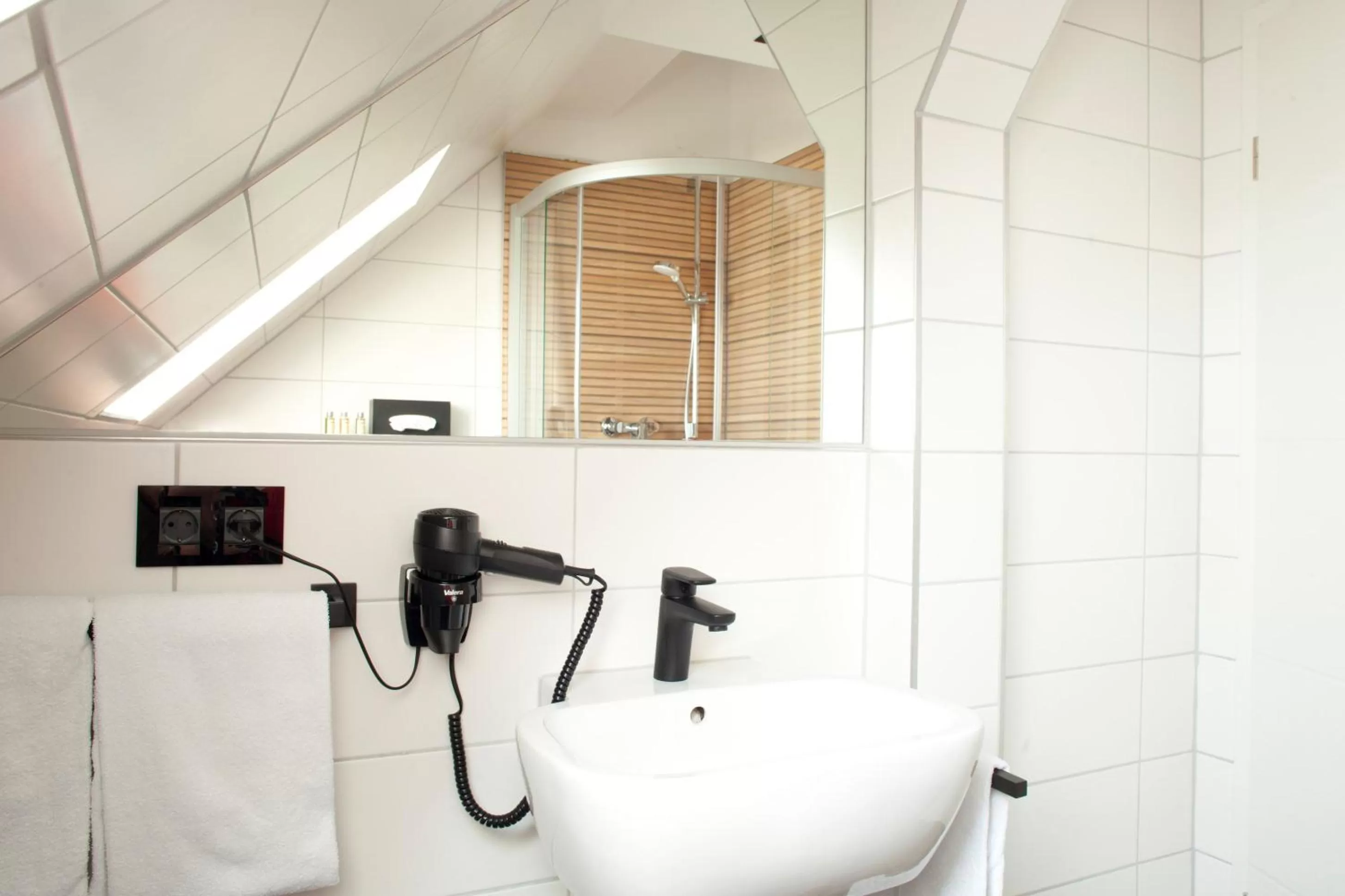 Bathroom in Hotel Schweriner Hof