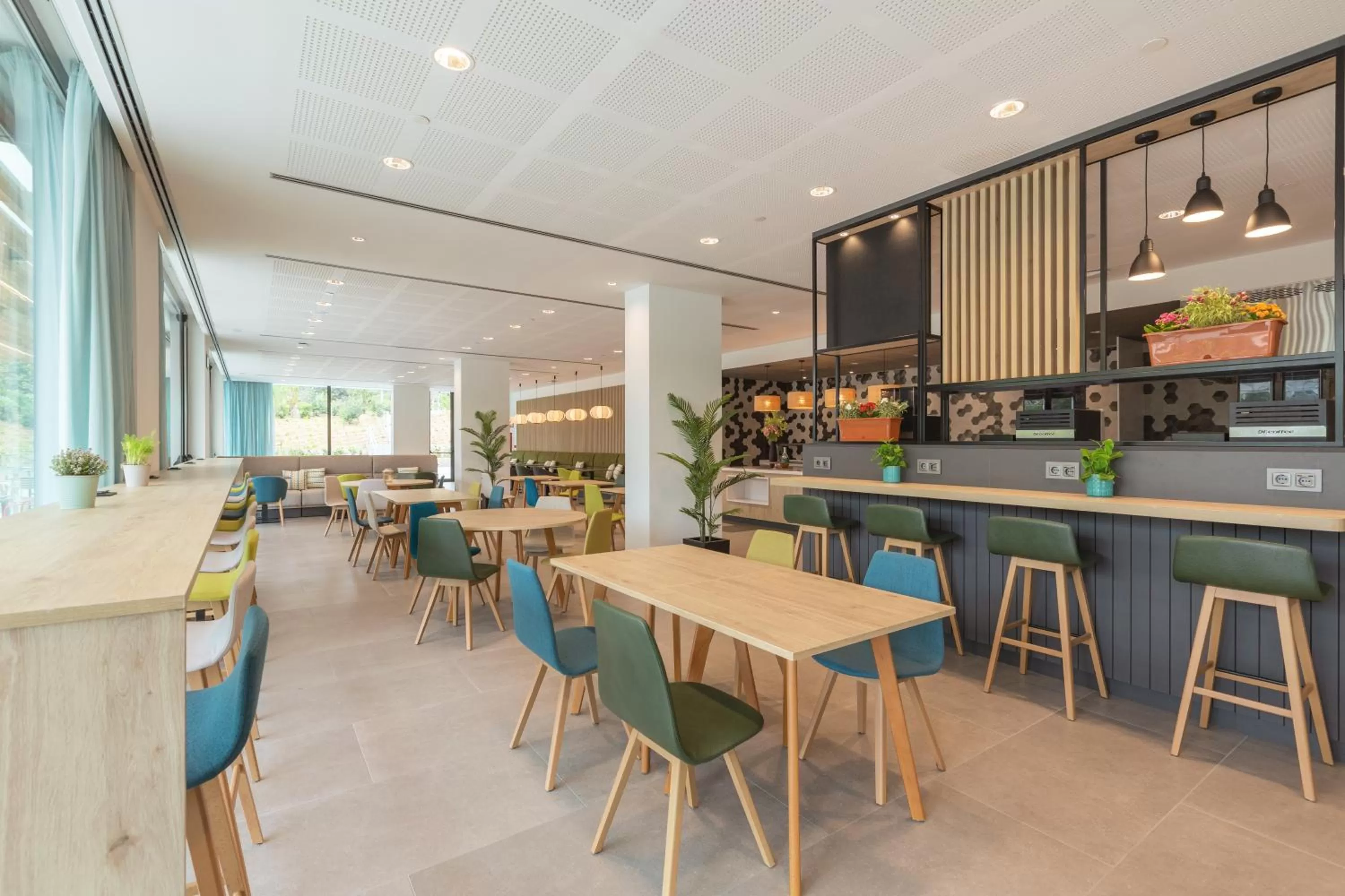 Restaurant/places to eat in Holiday Inn Barcelona - Sant Cugat by IHG