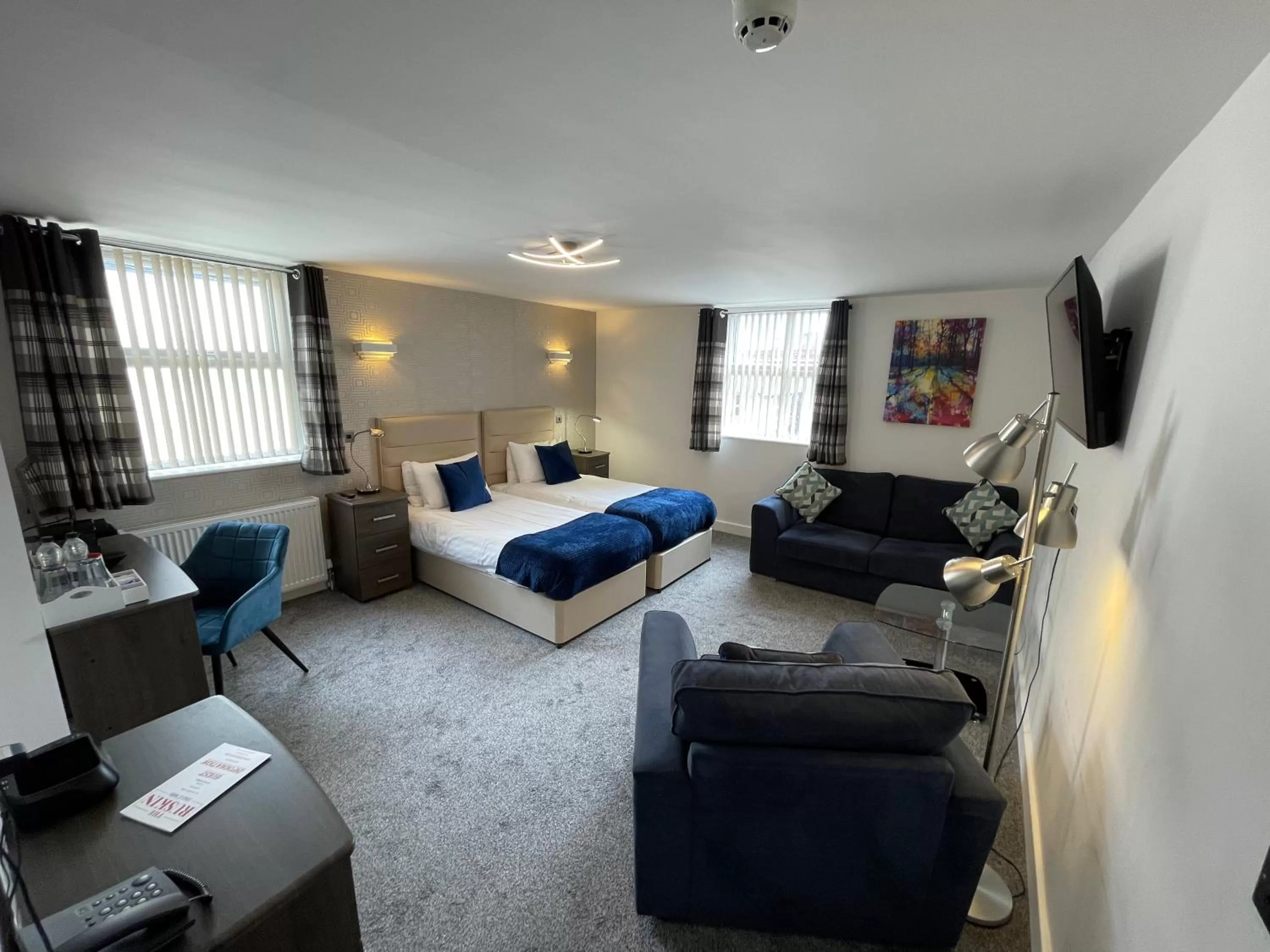 Bedroom, Bed in Ruskin Hotel