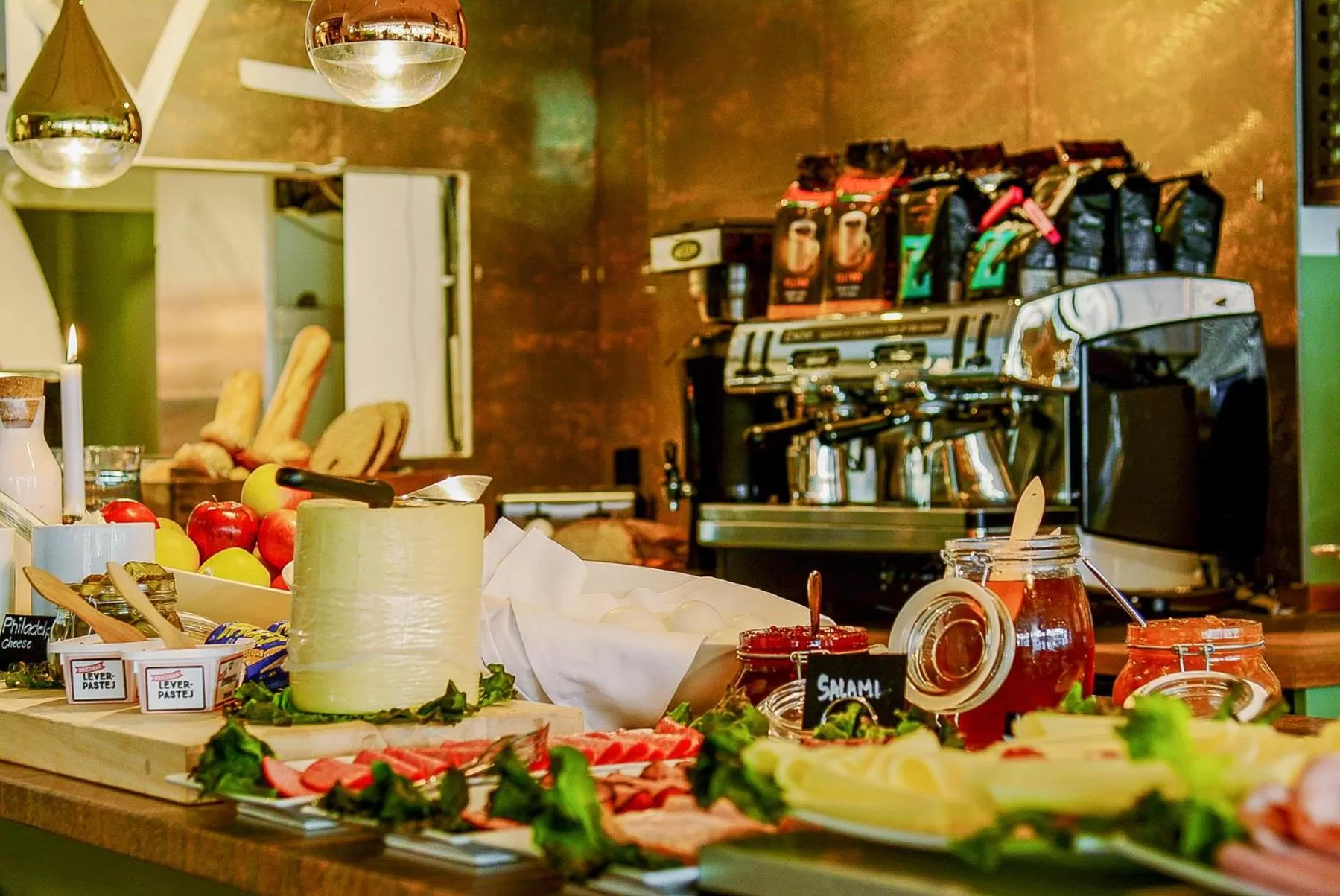 Buffet breakfast in Hotel Point