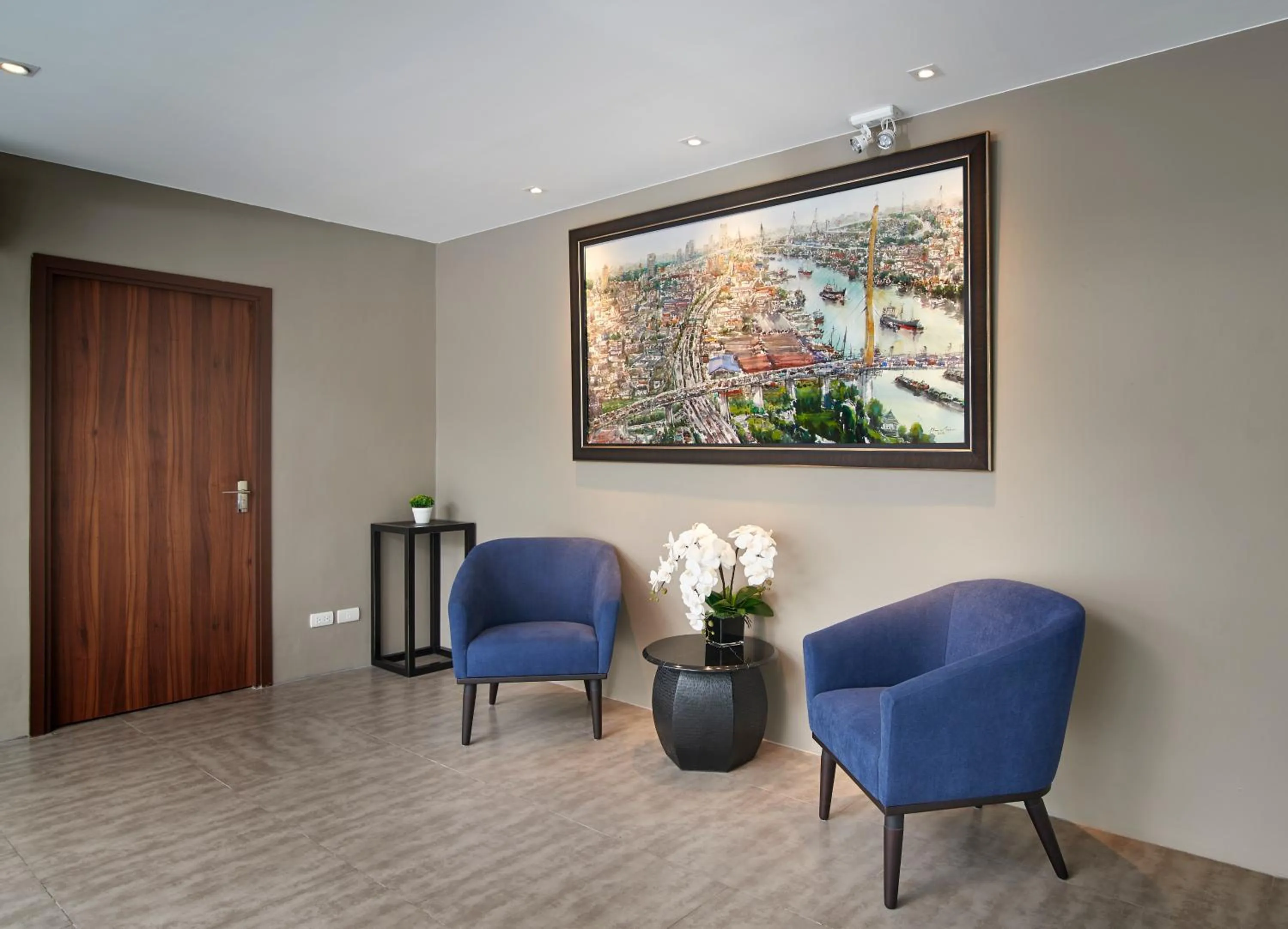 Seating area in Amp Am House Bangkok Hotel