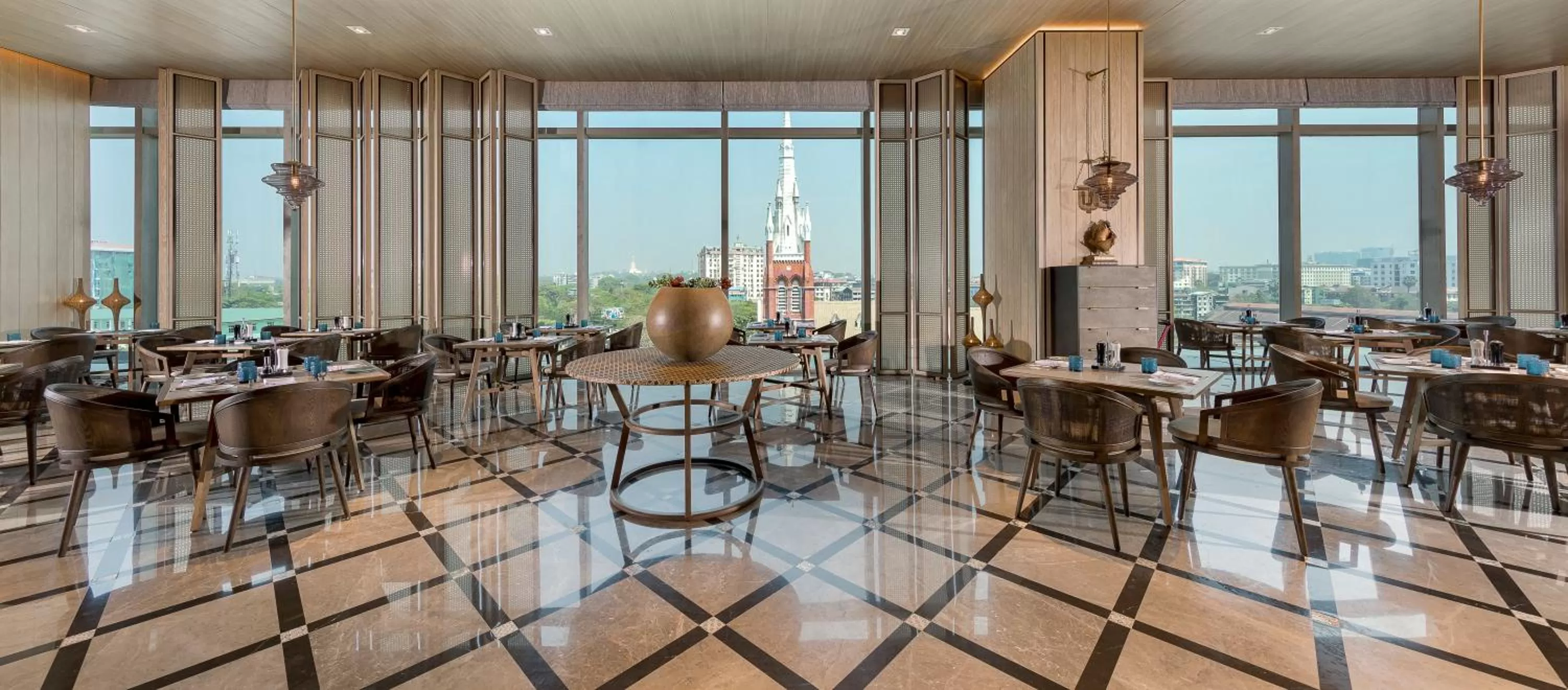 Restaurant/places to eat in Pan Pacific Yangon