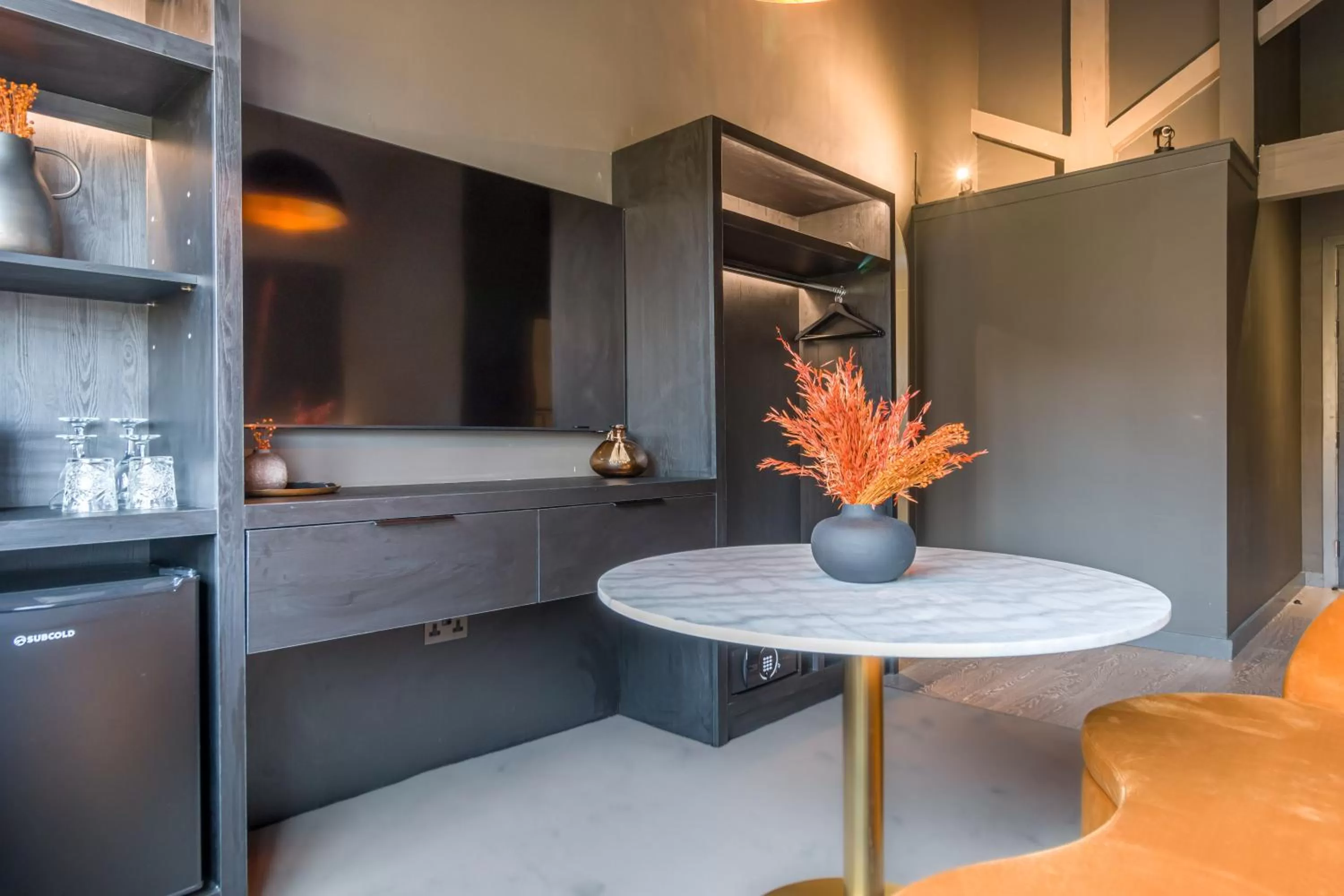 Seating area in Velvet Hotel Manchester, WorldHotels Crafted