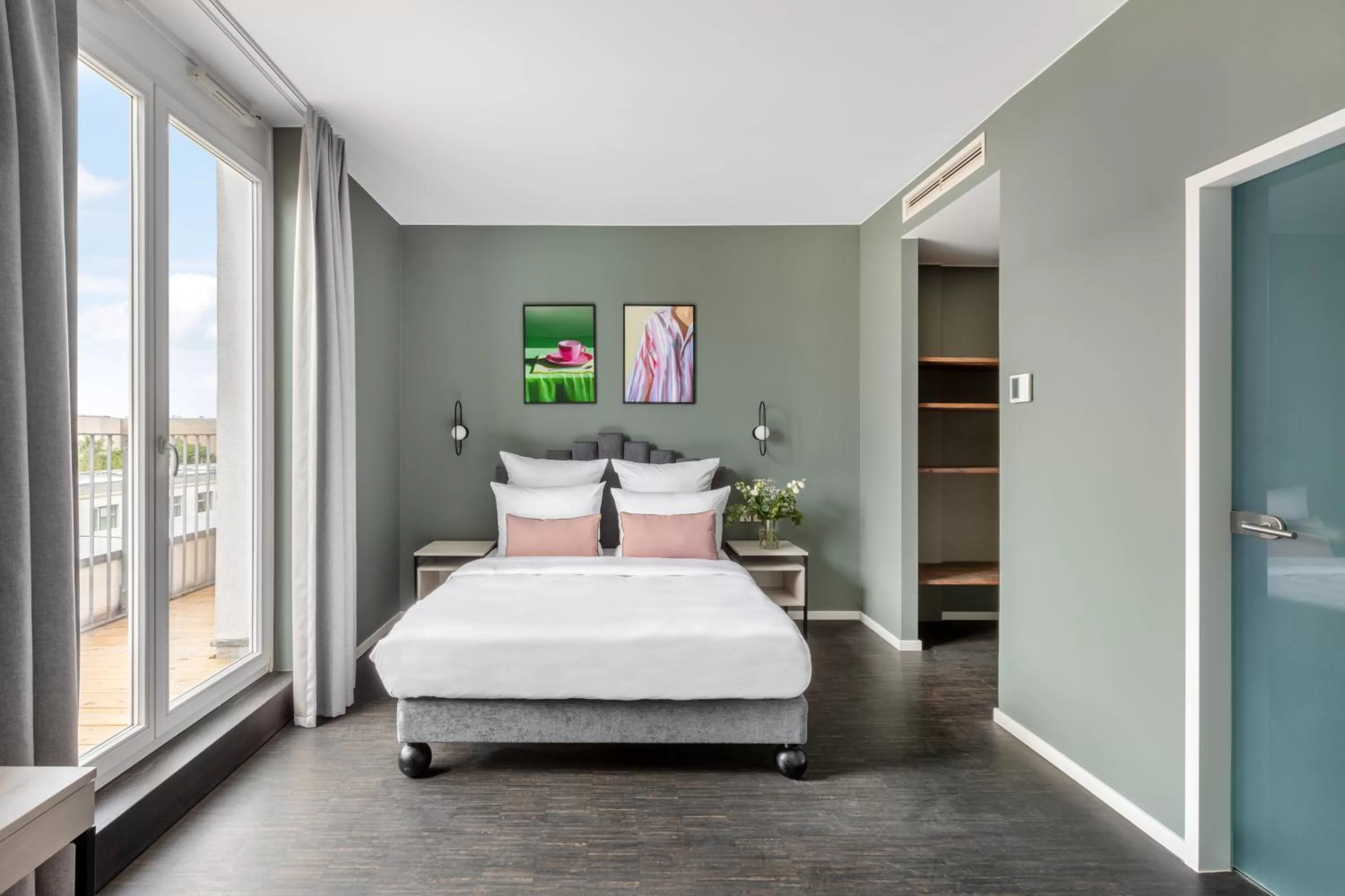 Bedroom, Bed in Numa Berlin Boxer