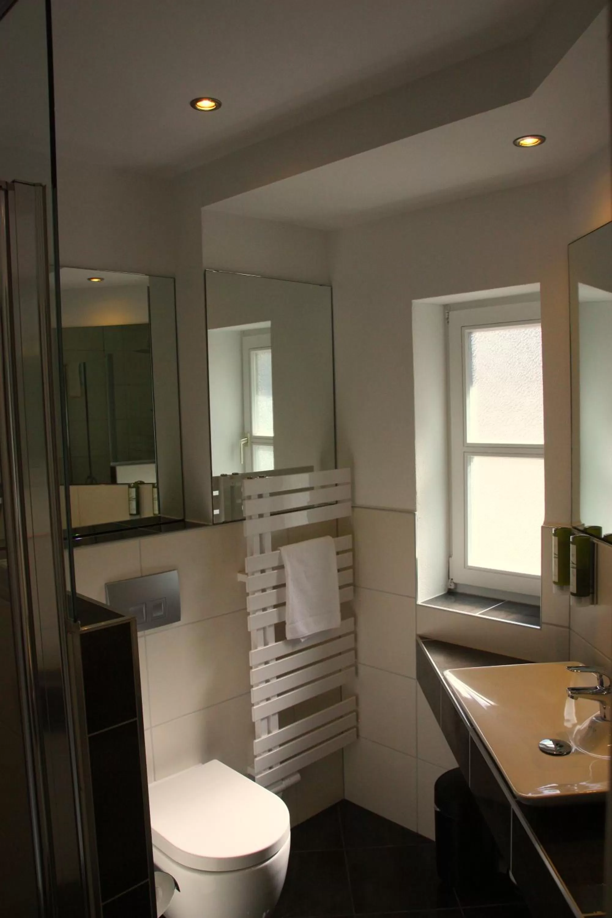 Bathroom in Hotel am Schloss